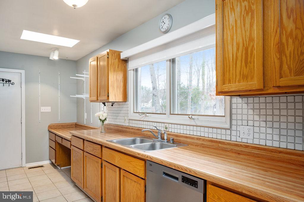 MAPLE GROVE - Residential