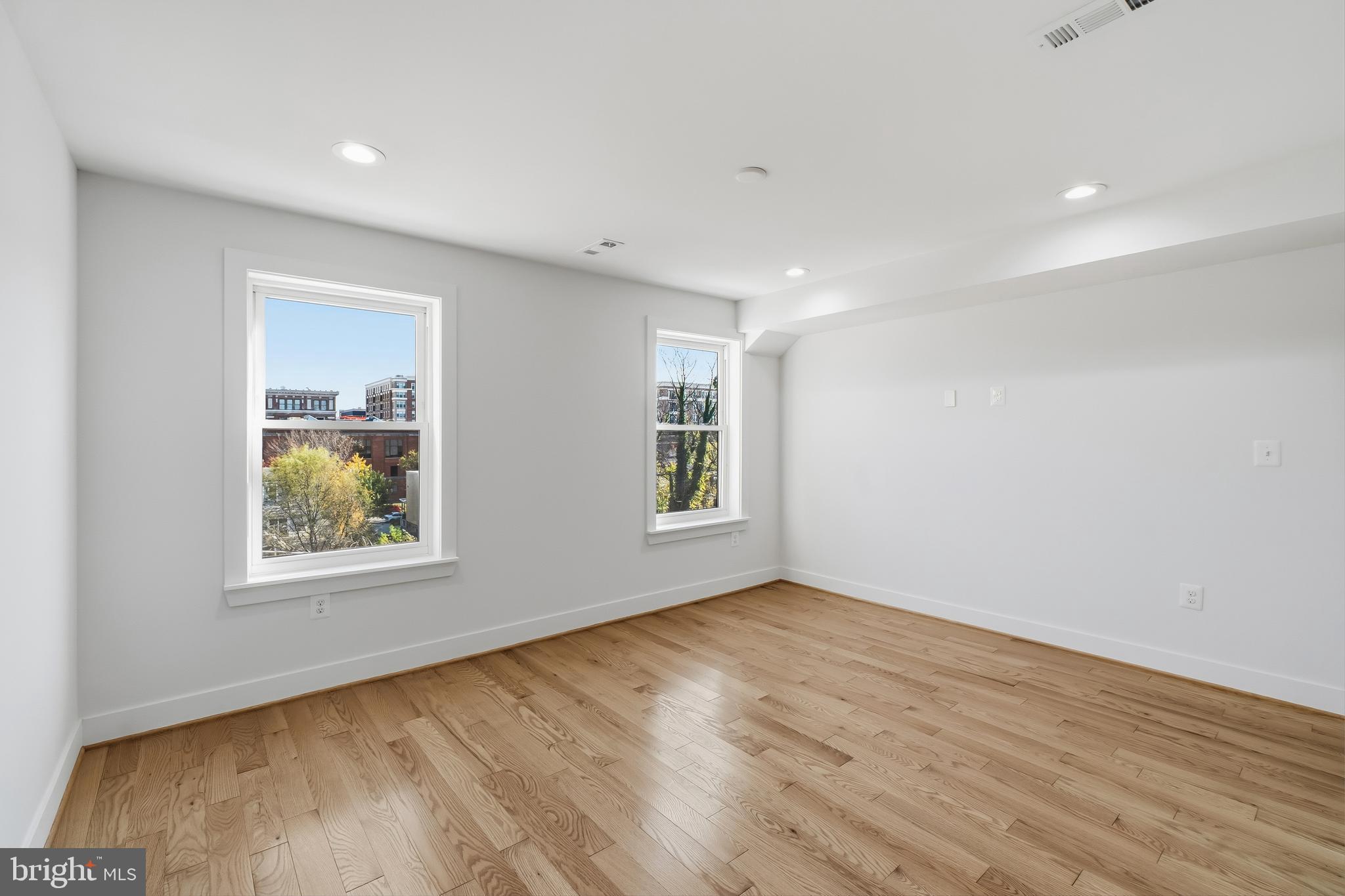 HAMPDEN HISTORIC DISTRICT - Residential