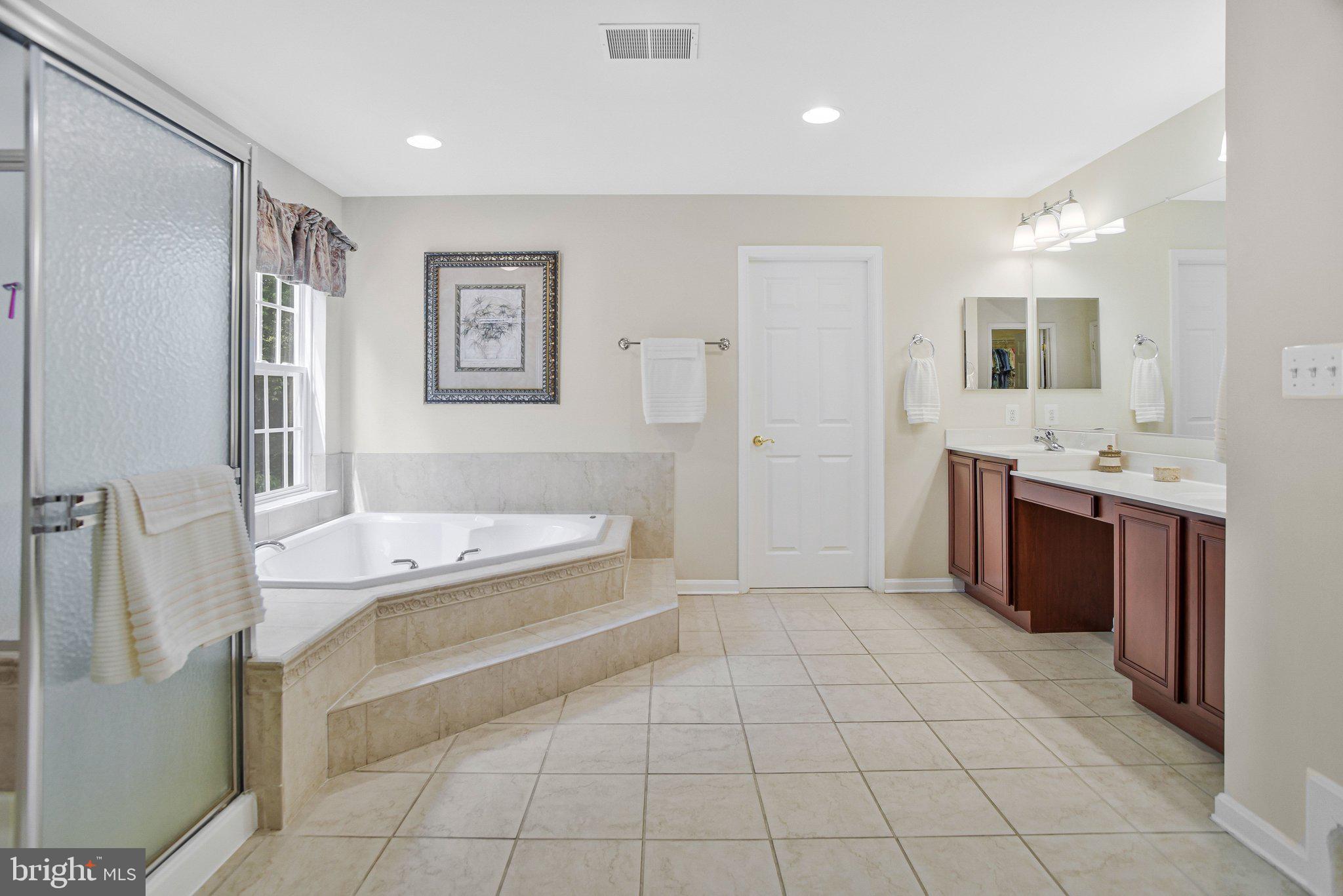 LONGMEADE SUB - Residential