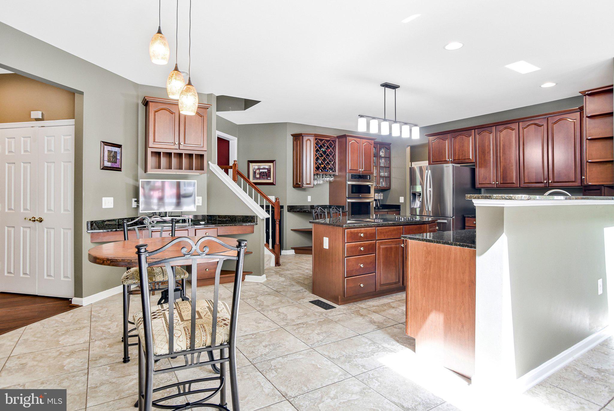 LONGMEADE SUB - Residential