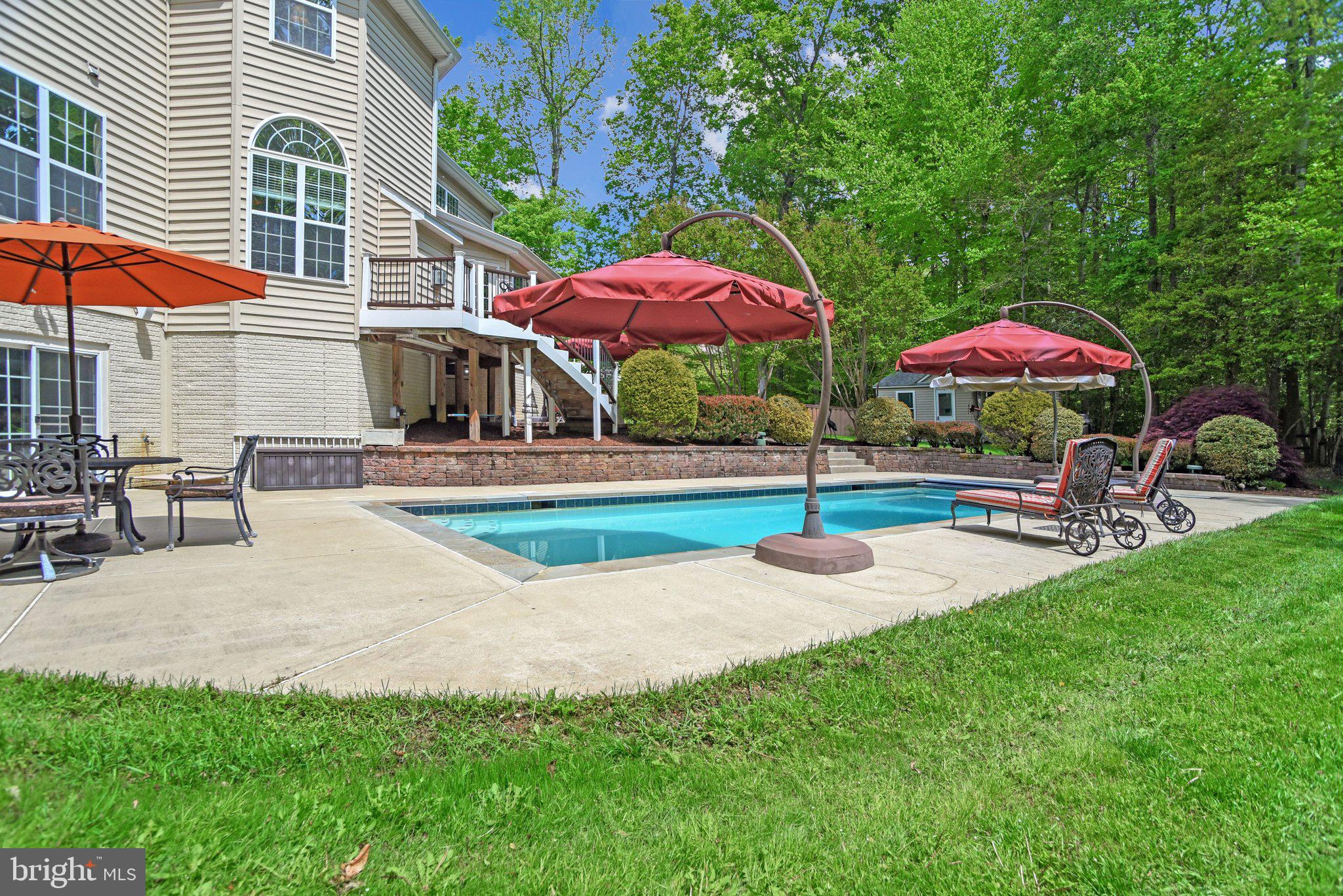 LONGMEADE SUB - Residential