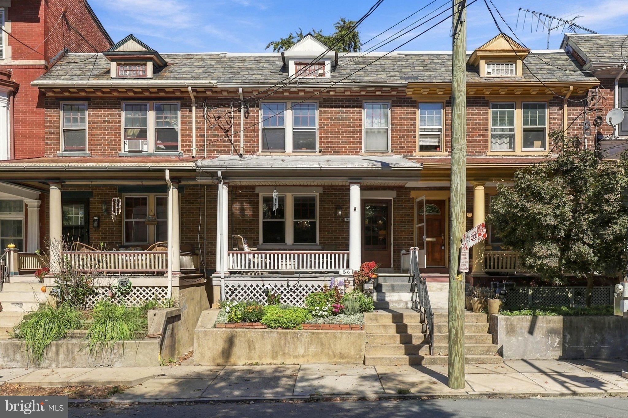 561 W WALNUT STREET