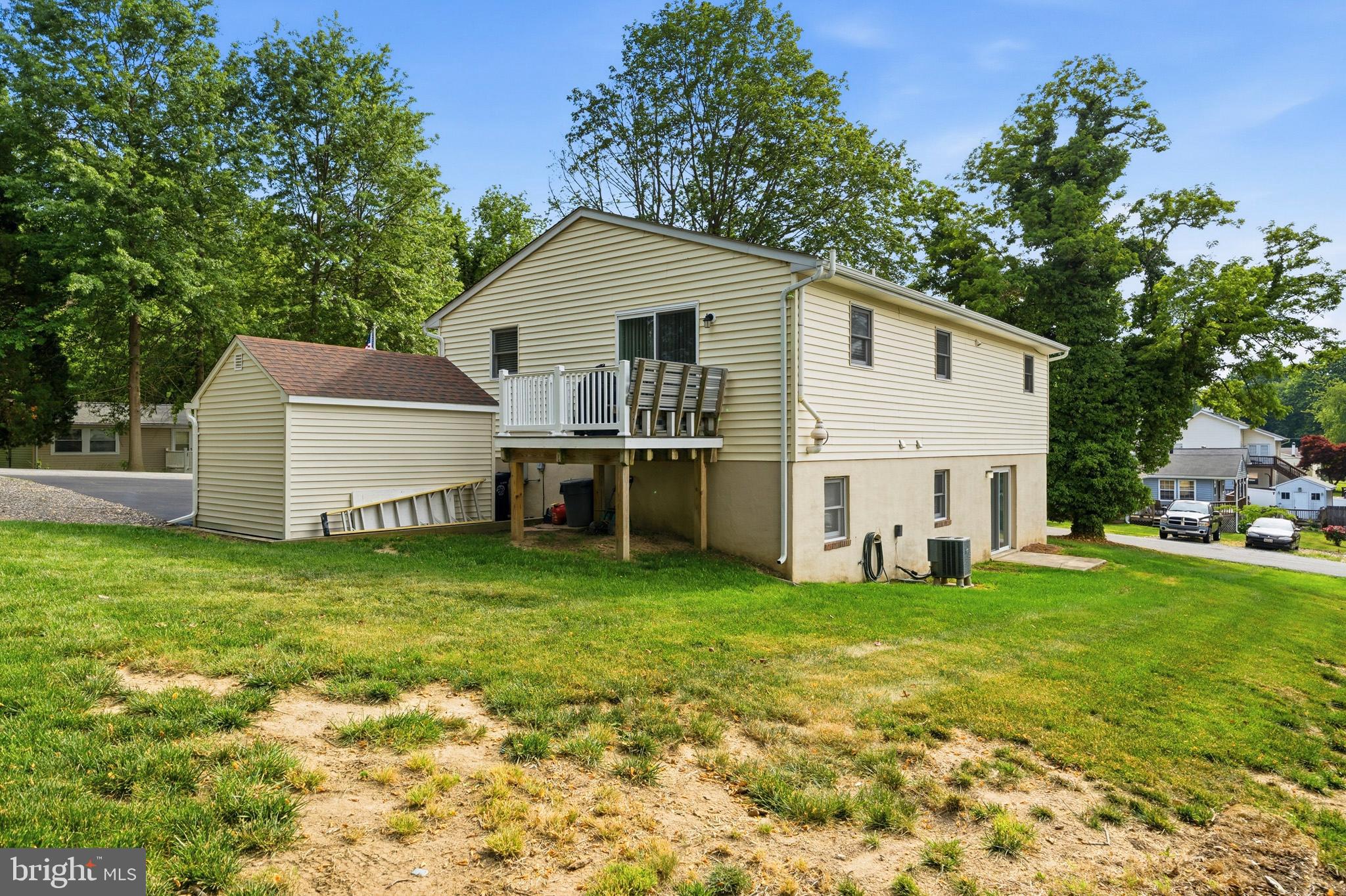 NORTH CHESAPEAKE BEACH - Residential