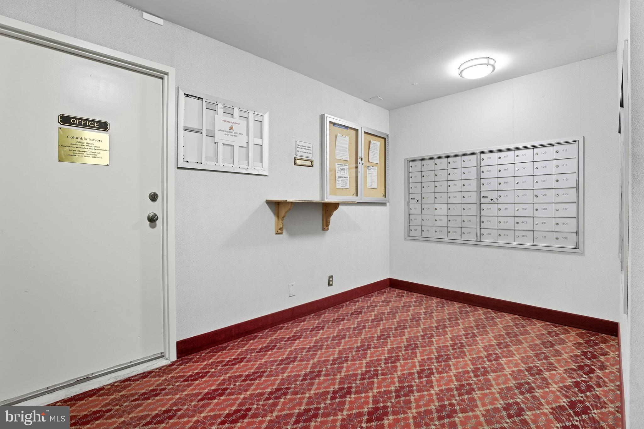 COLUMBIA TOWERS - Residential Lease