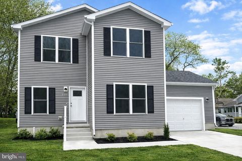 Photo of 208 Strand Avenue, SEWELL, NJ 08080 (MLS # NJGL2071668)