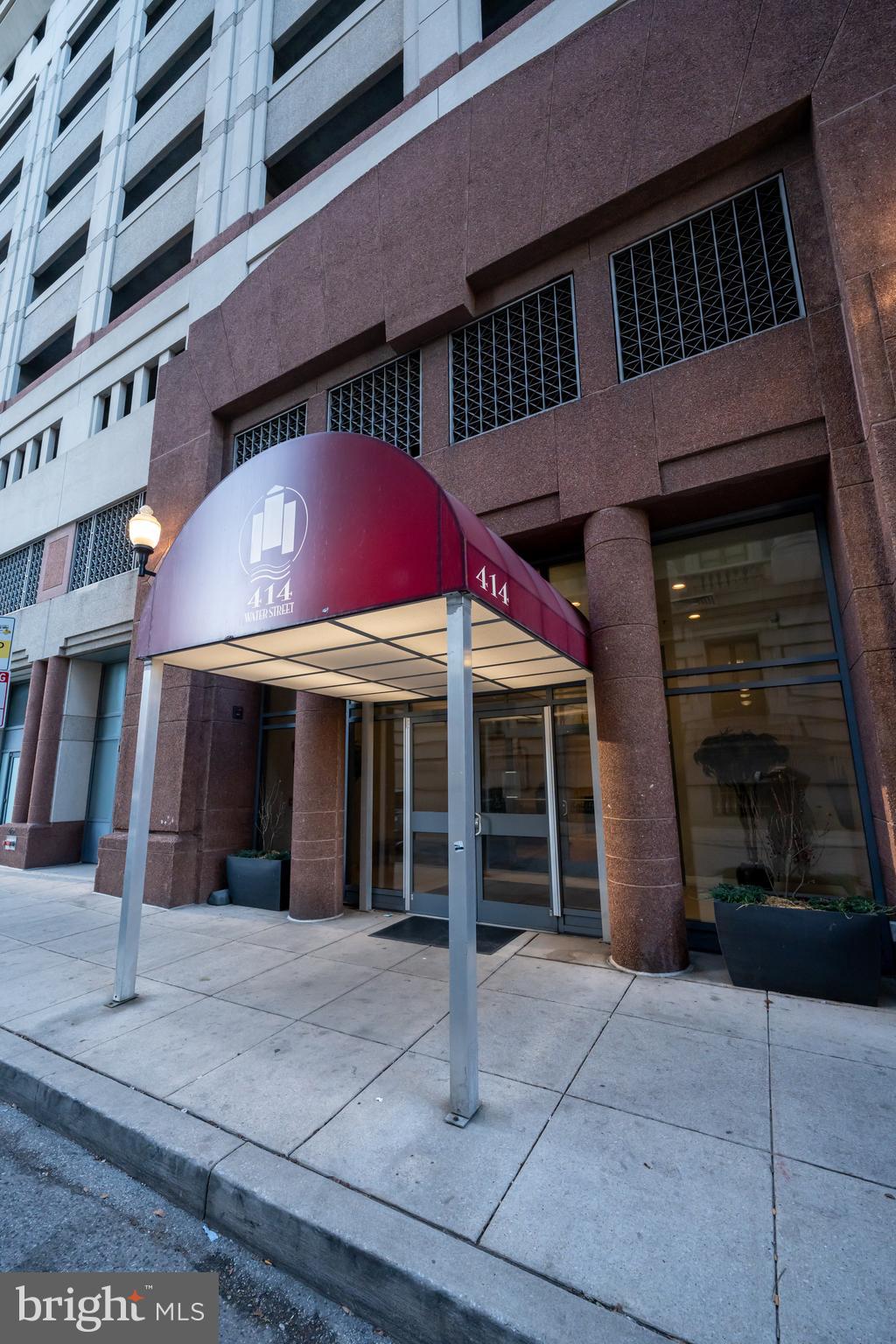 INNER HARBOR - Residential Lease