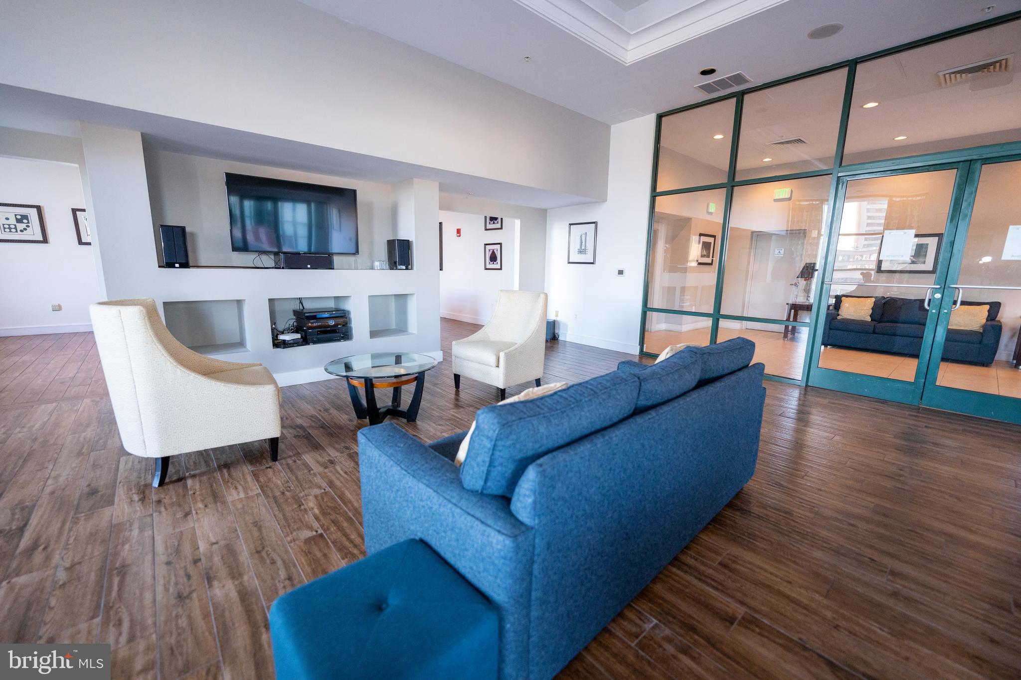 INNER HARBOR - Residential Lease