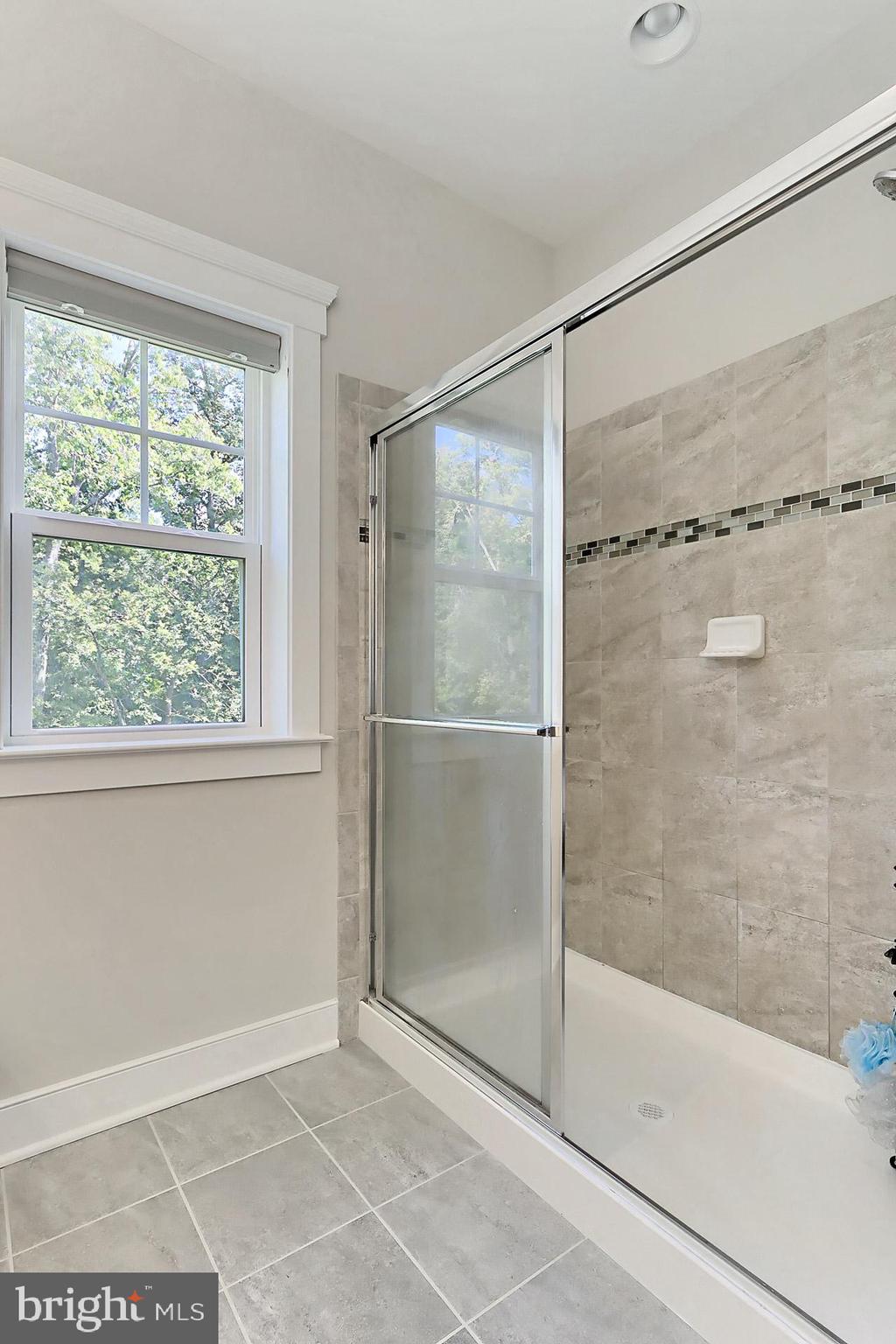 MAYFAIR - Residential