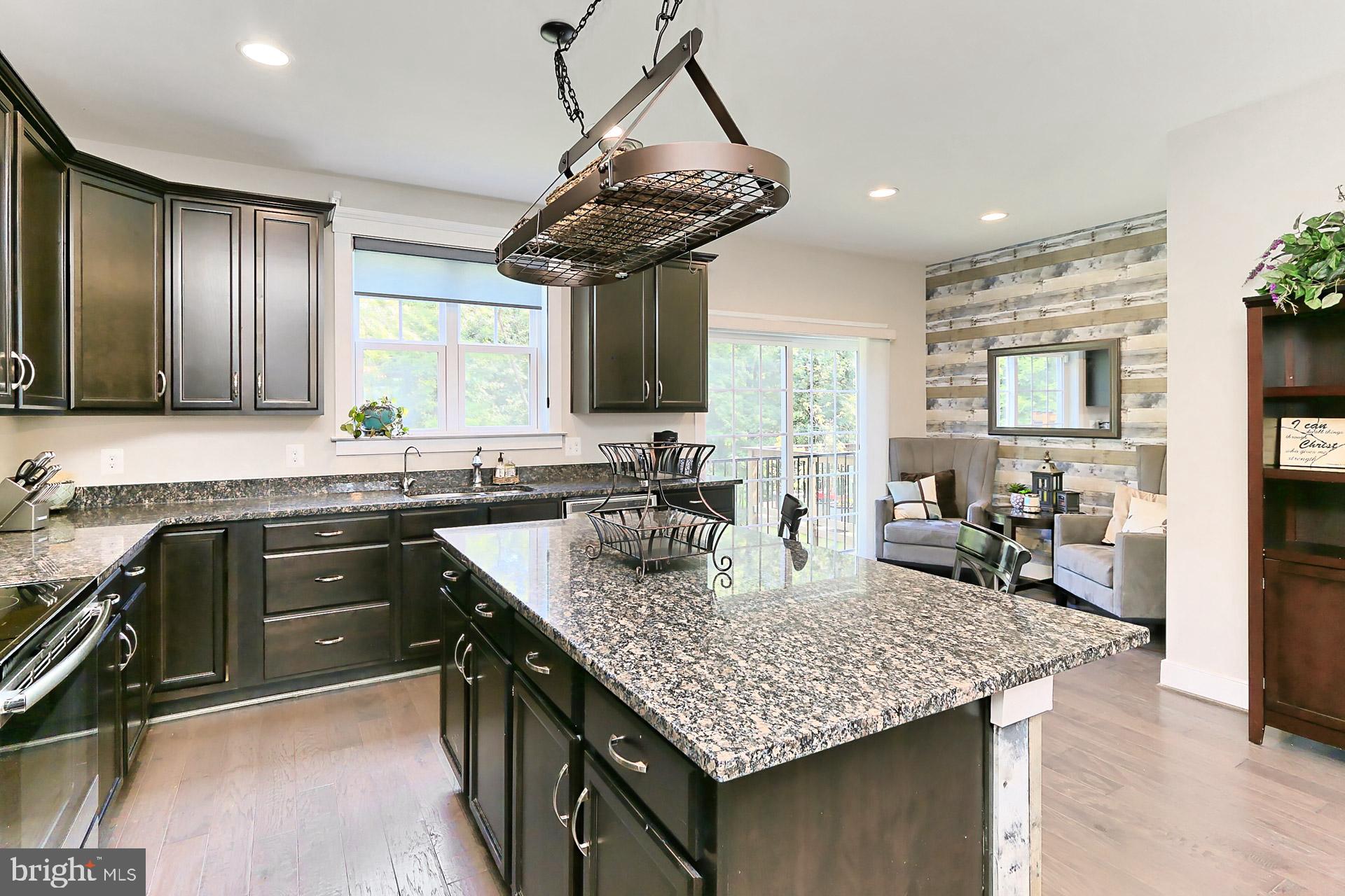 MAYFAIR - Residential