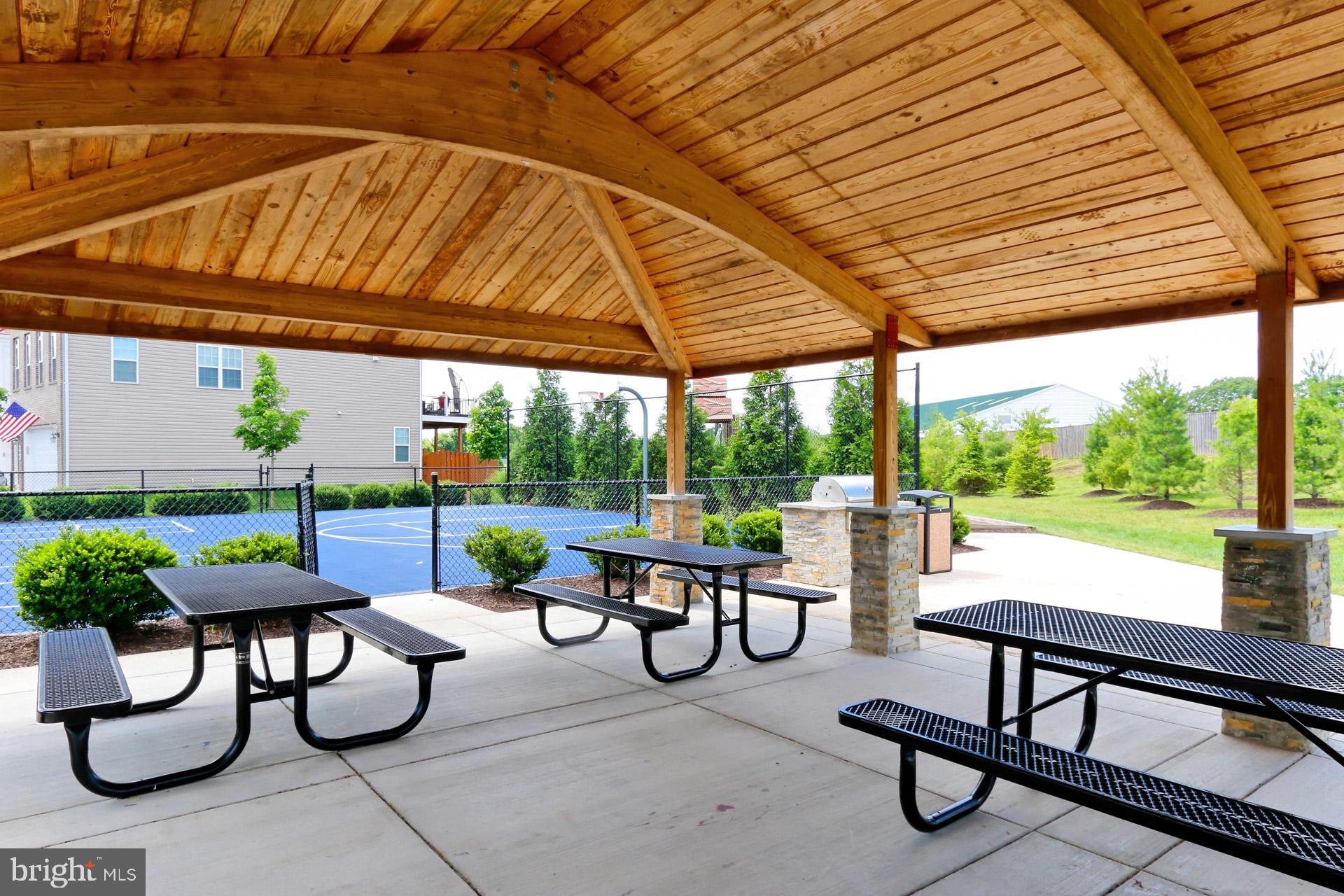 MAYFAIR - Residential