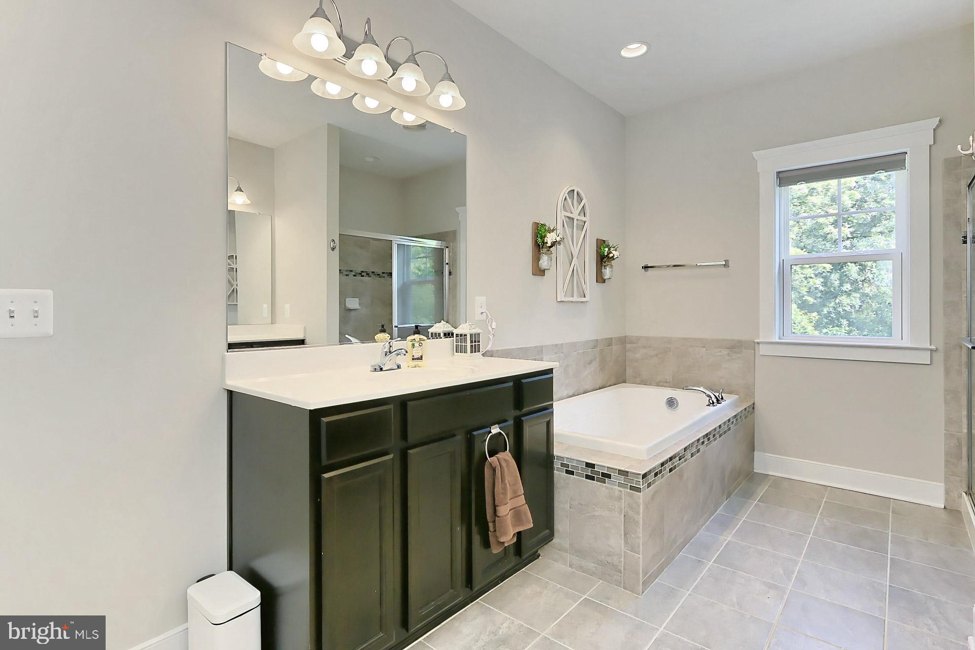 MAYFAIR - Residential