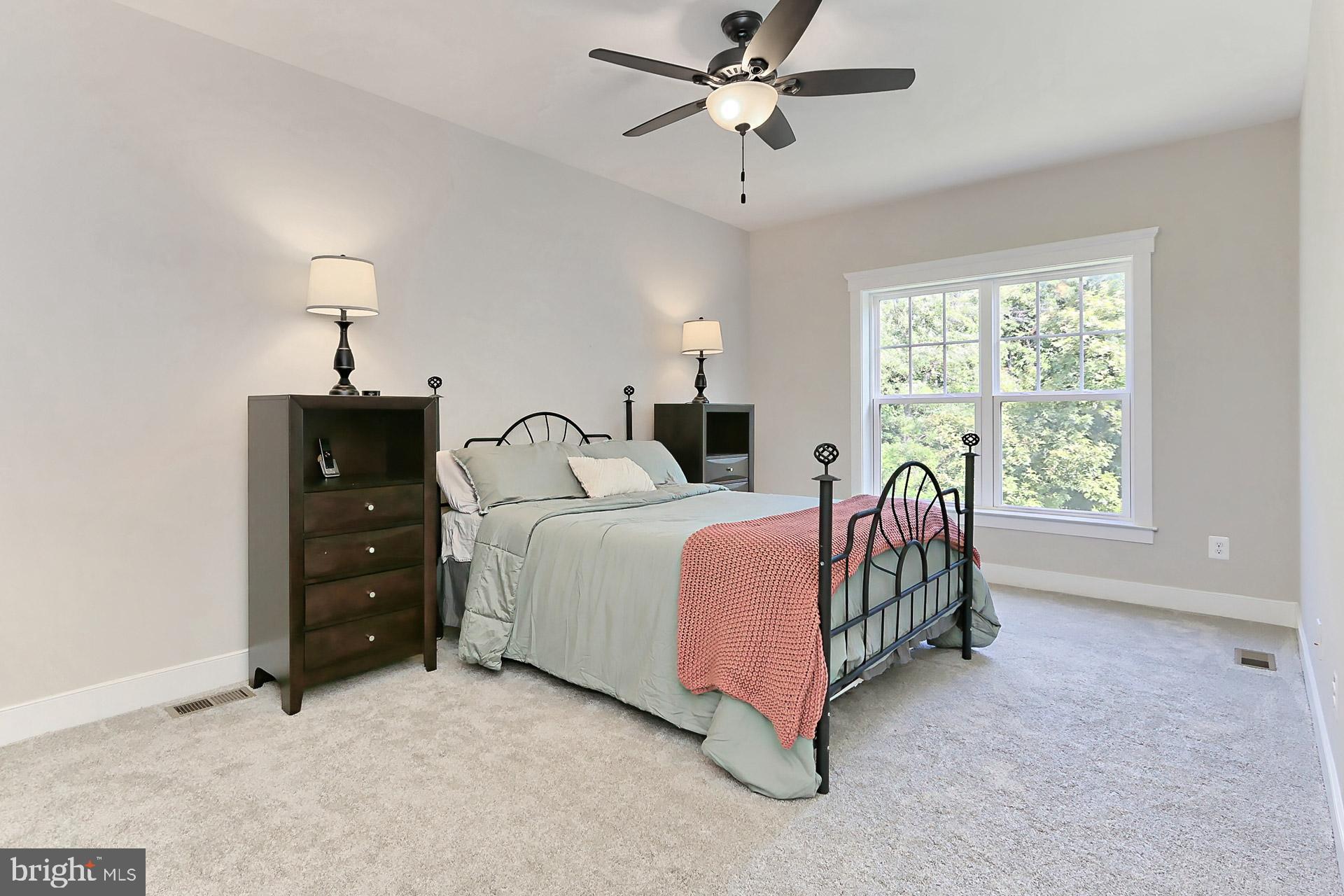 MAYFAIR - Residential