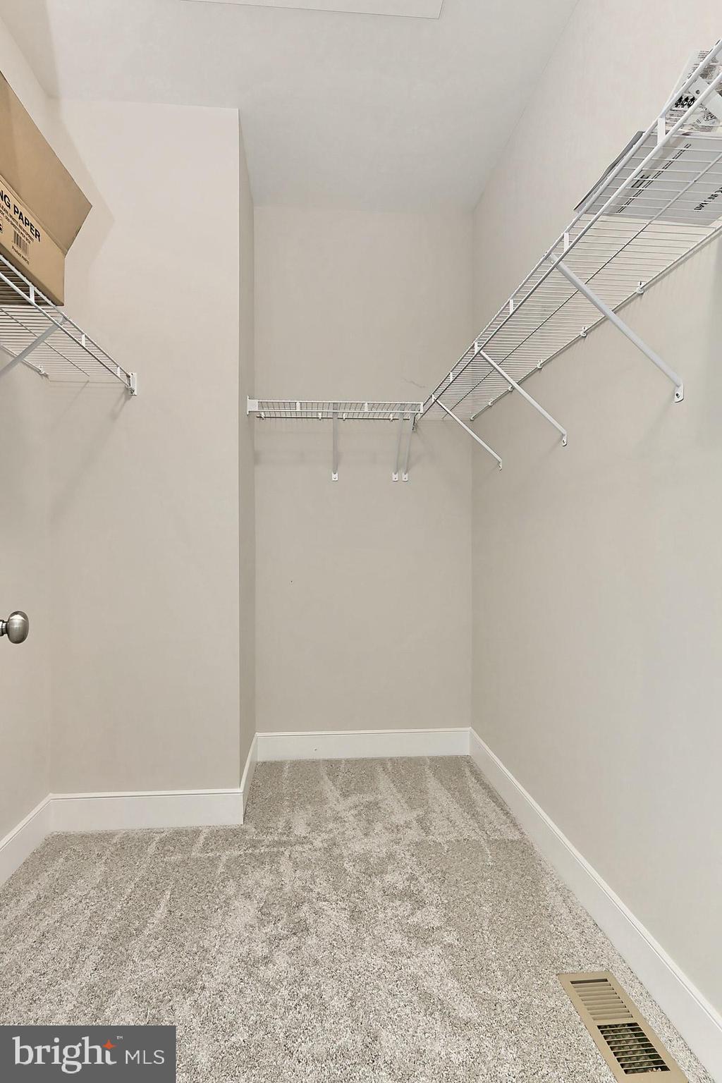 MAYFAIR - Residential