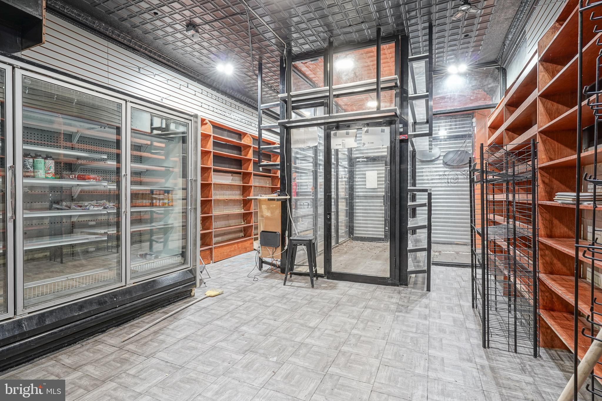 HARROWGATE - Commercial Sale