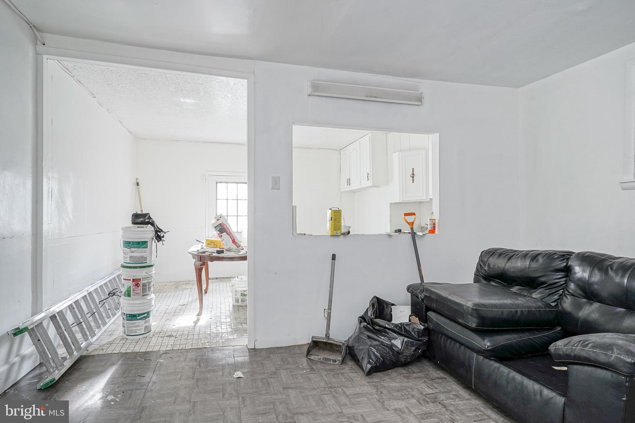 HARROWGATE - Commercial Sale