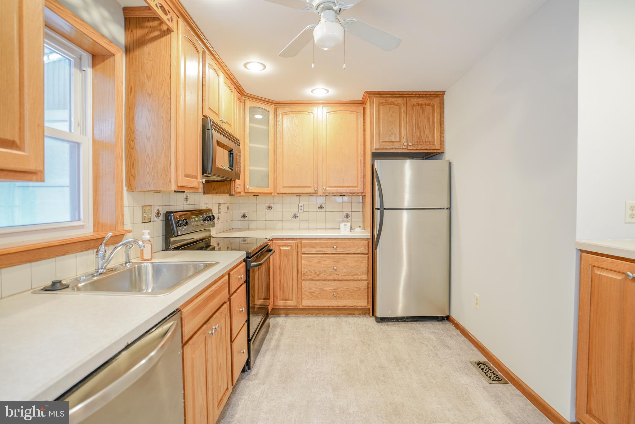 BRIDESBURG - Residential