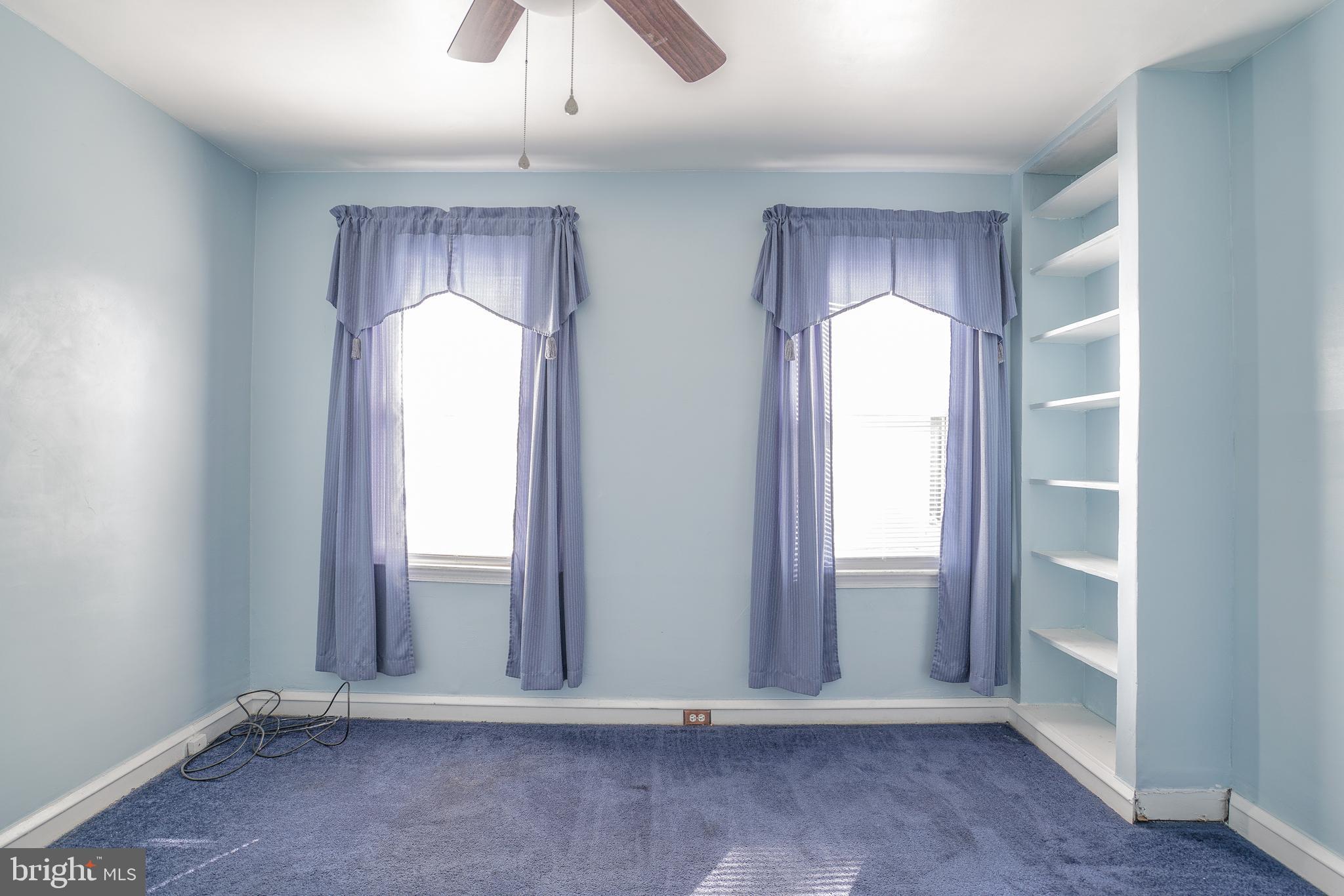 BRIDESBURG - Residential