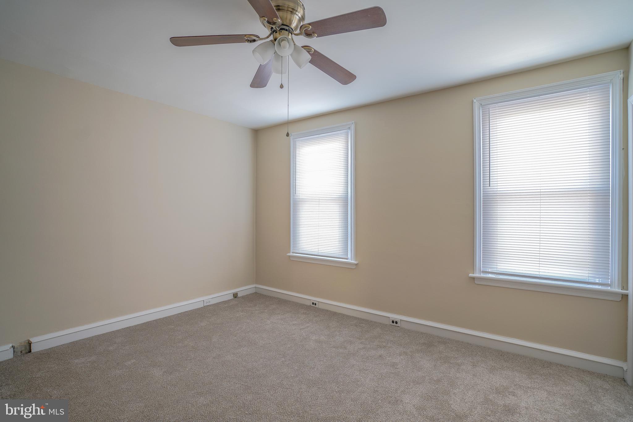 BRIDESBURG - Residential