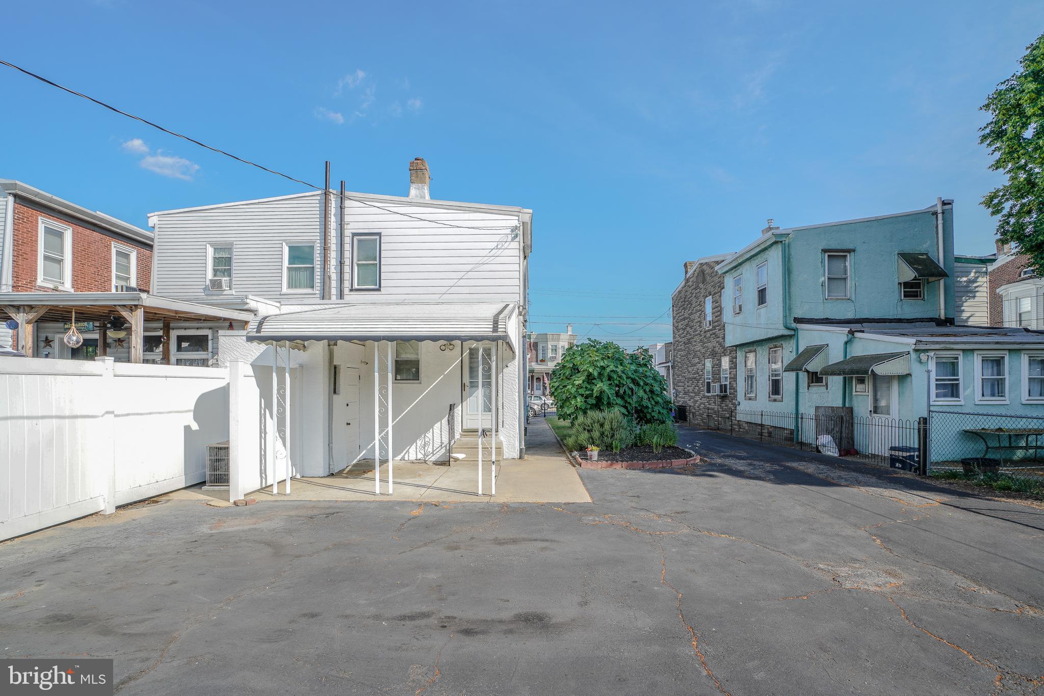 BRIDESBURG - Residential