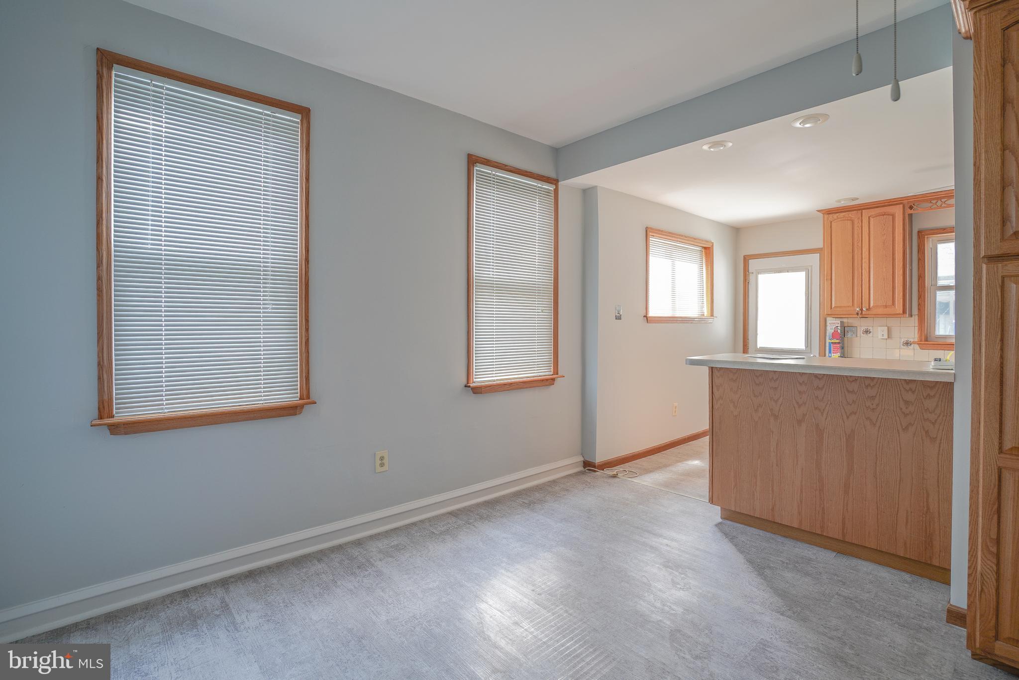 BRIDESBURG - Residential