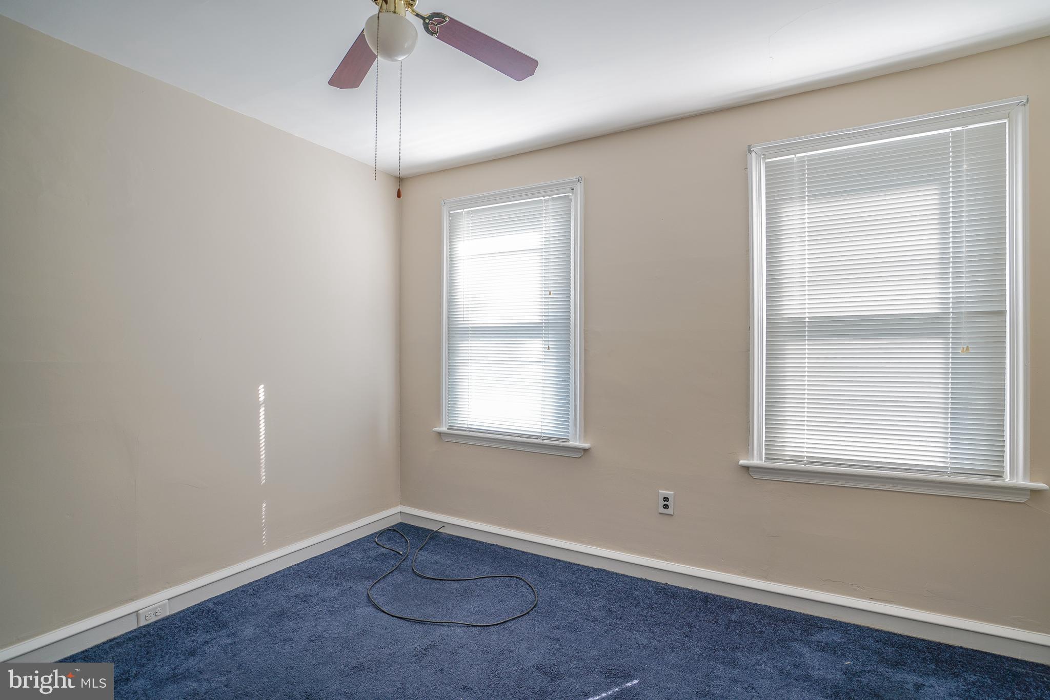 BRIDESBURG - Residential