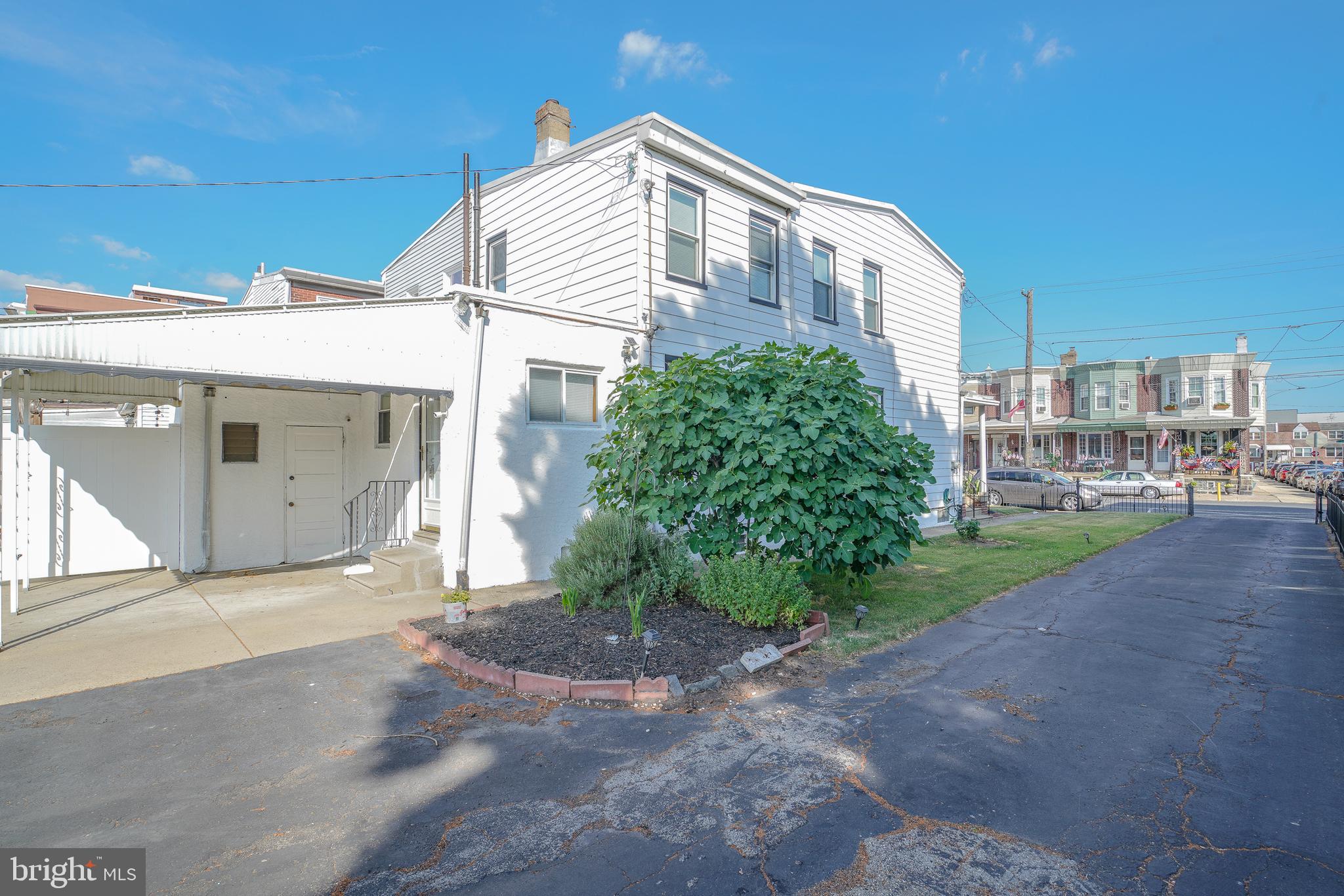 BRIDESBURG - Residential