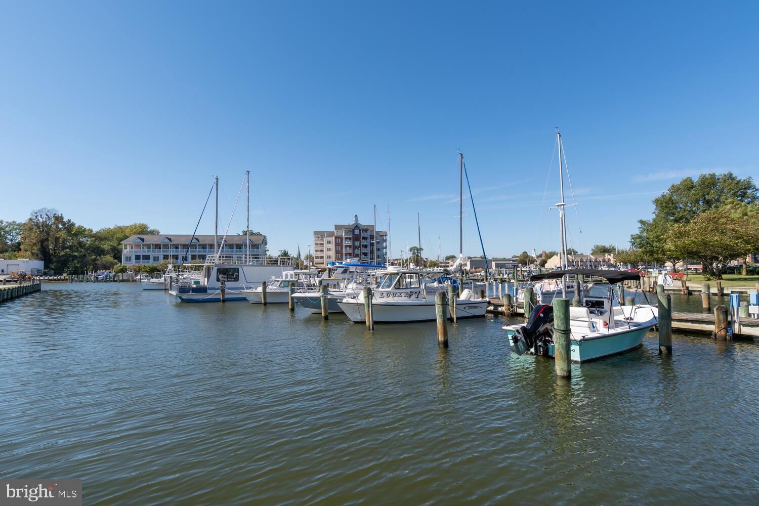 DEEP HARBOR - Residential