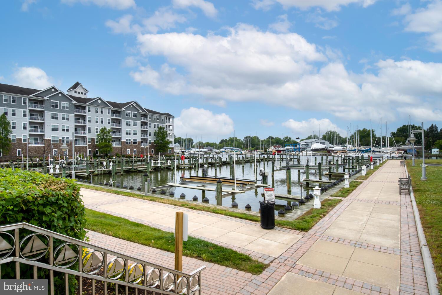 DEEP HARBOR - Residential