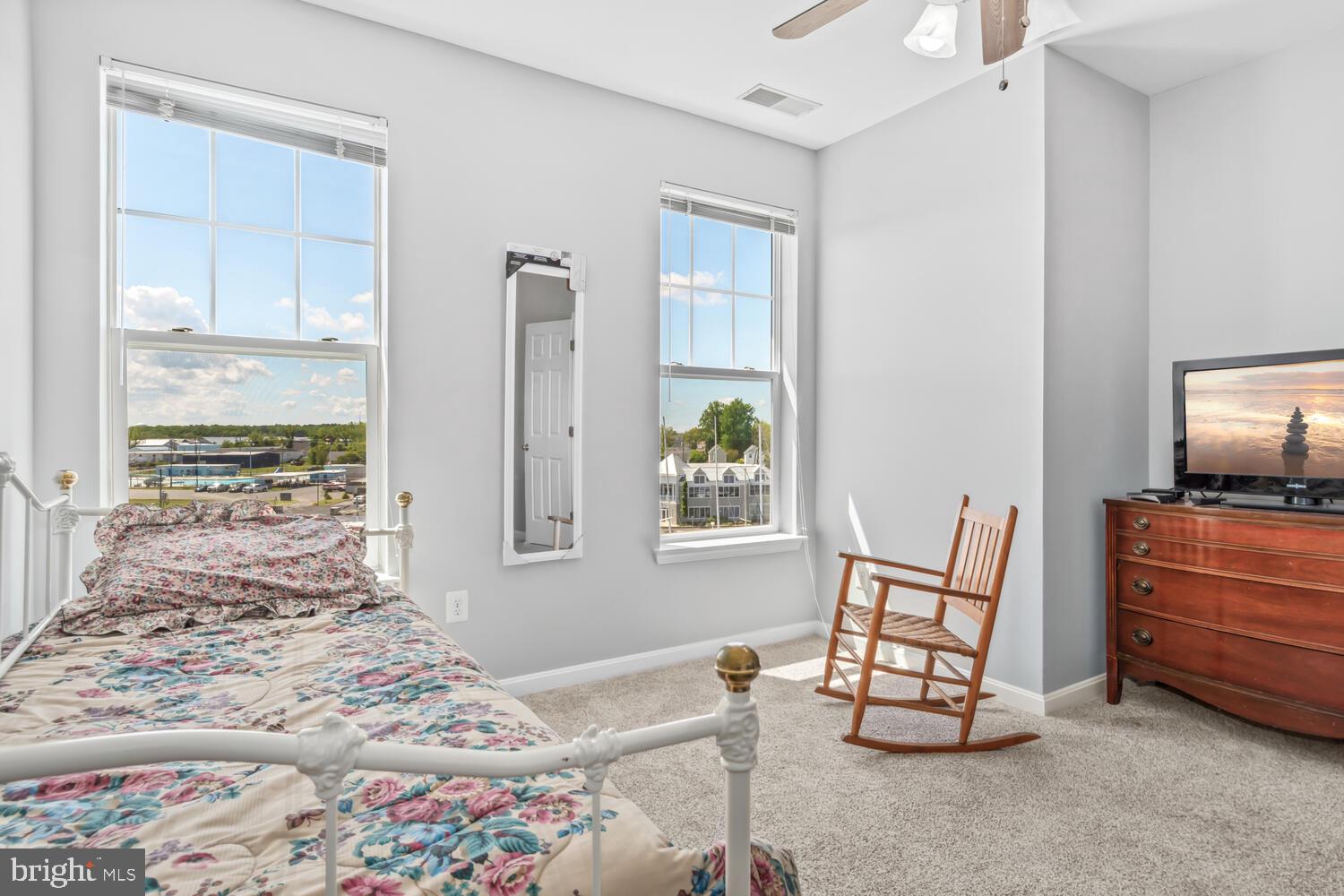 DEEP HARBOR - Residential