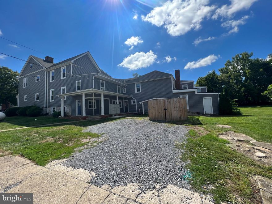 Very nice 1 bedroom apartment in downtown Charles Town, includes appliances and heating units. New paint ,flooring and cabinets. Nice safe area, unit includes water, sewer, trash and electric! Can't beat the price. Won't last long, call today for your showing. Credit, criminal and eviction check will be completed. Must have security deposit and  first months rent to move in. Pets considered case by case with a deposit. All applications completed online by a link I send.