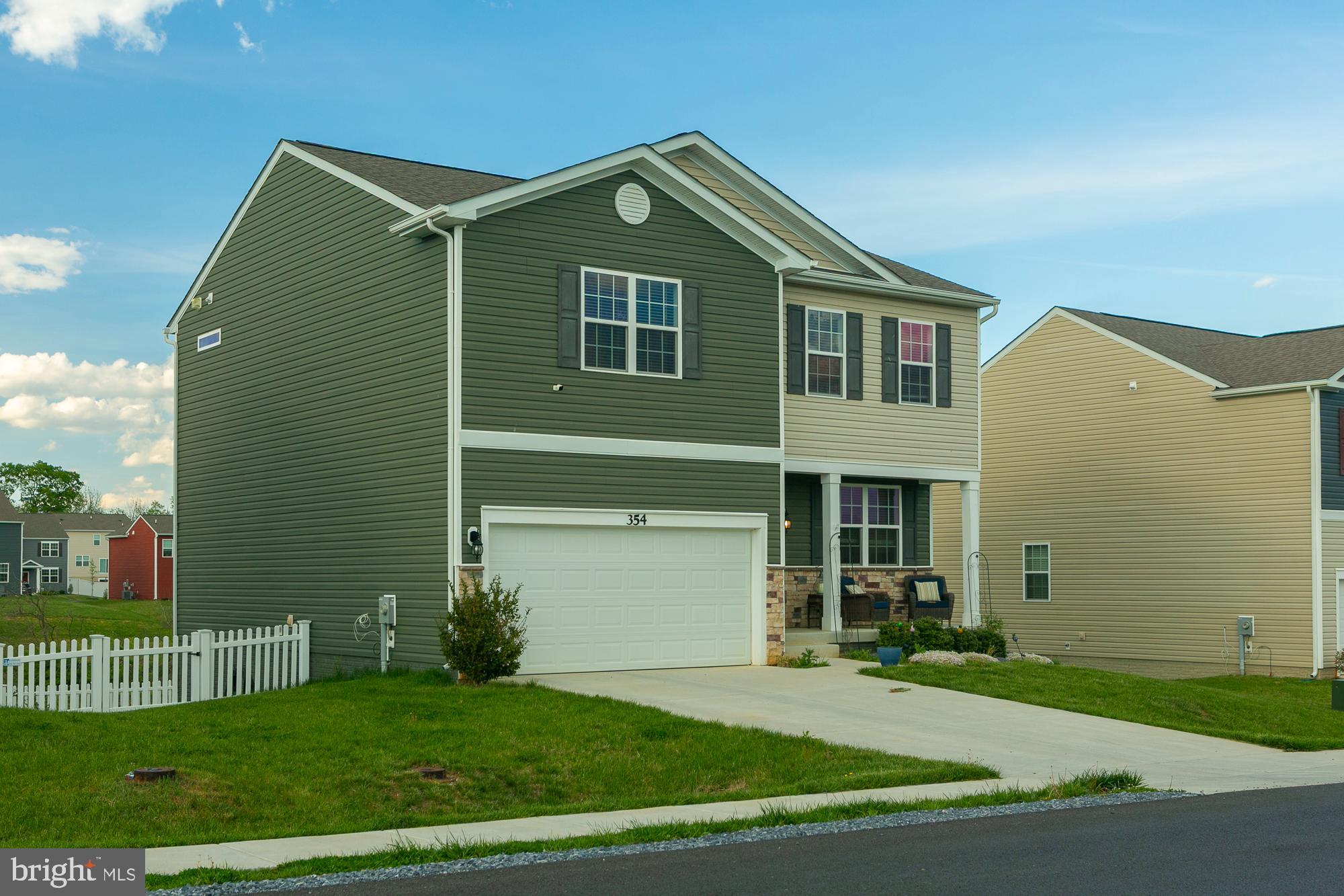 MAGNOLIA SPRINGS - Residential