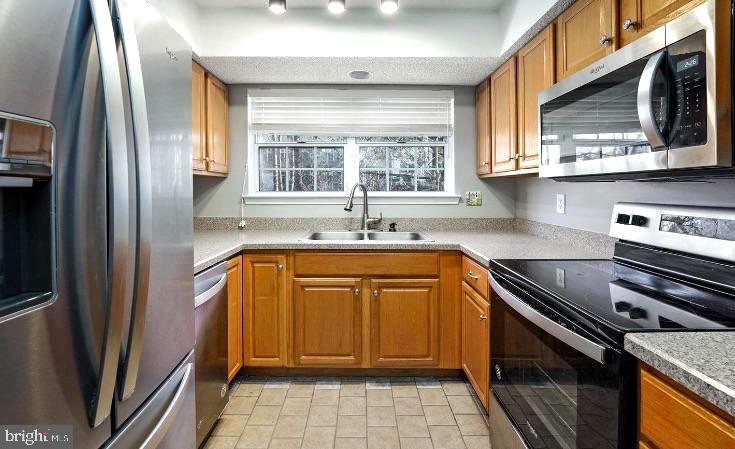 PENDERBROOK - Residential Lease