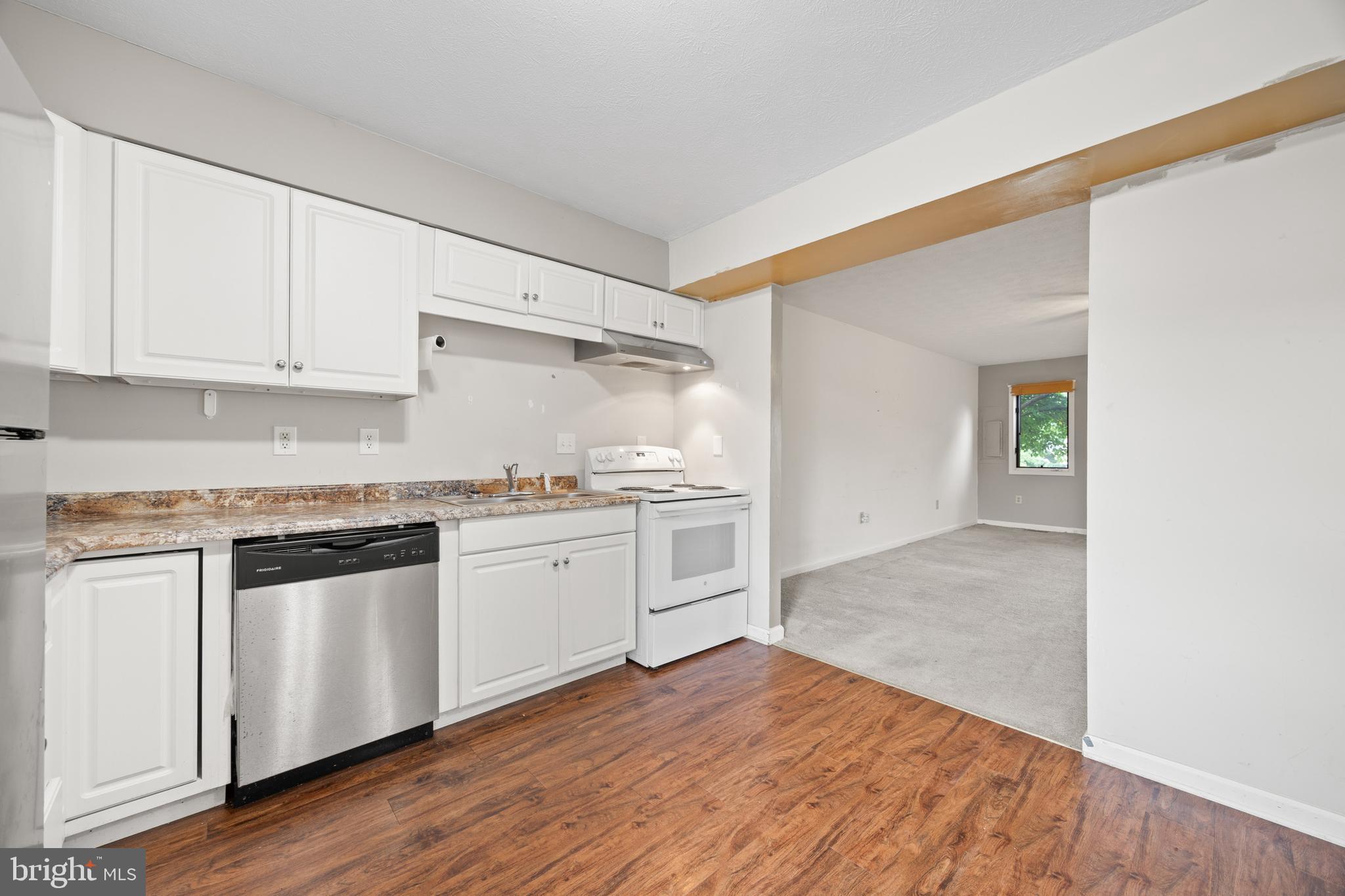 WALNUT RIDGE - Residential