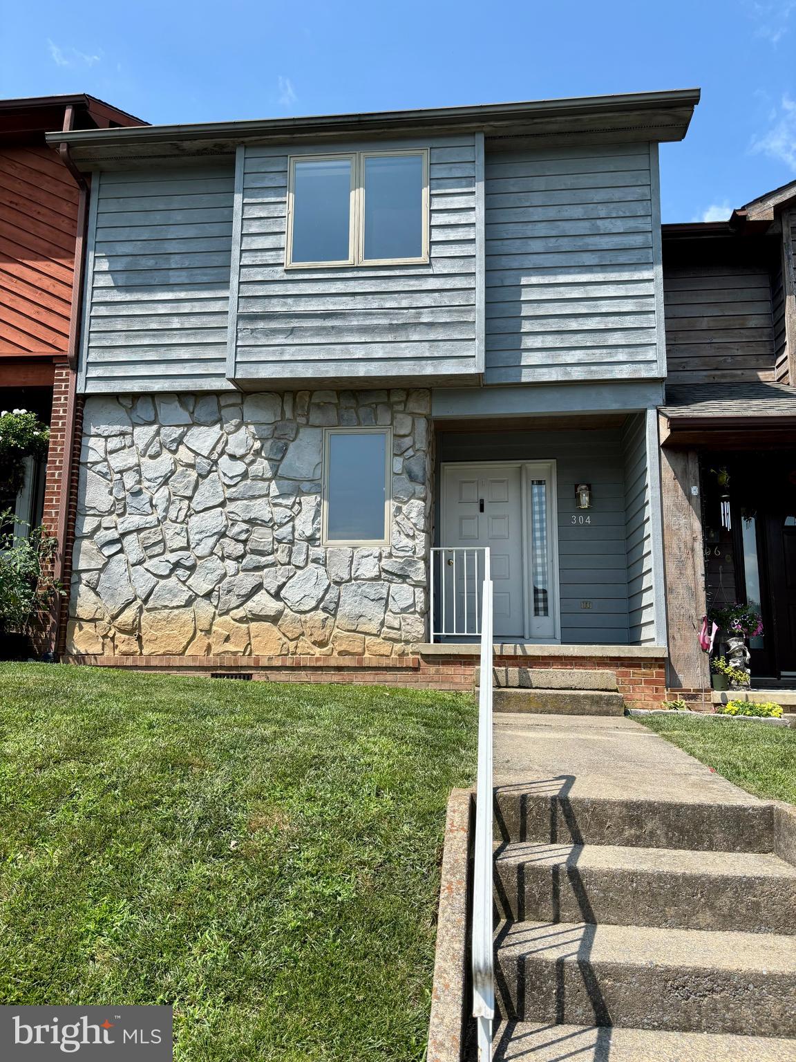 304 RIDGEWOOD AVENUE