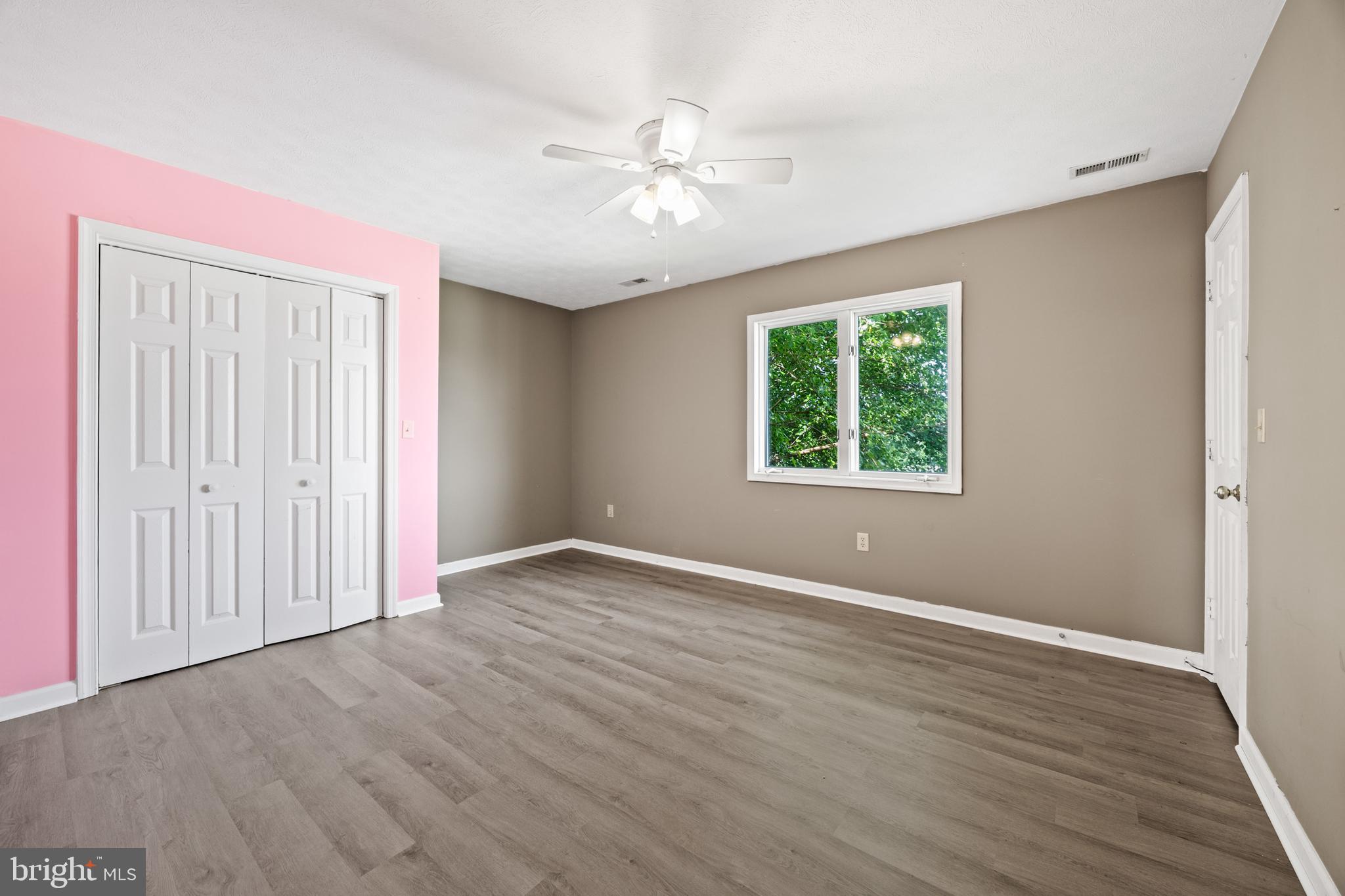 WALNUT RIDGE - Residential