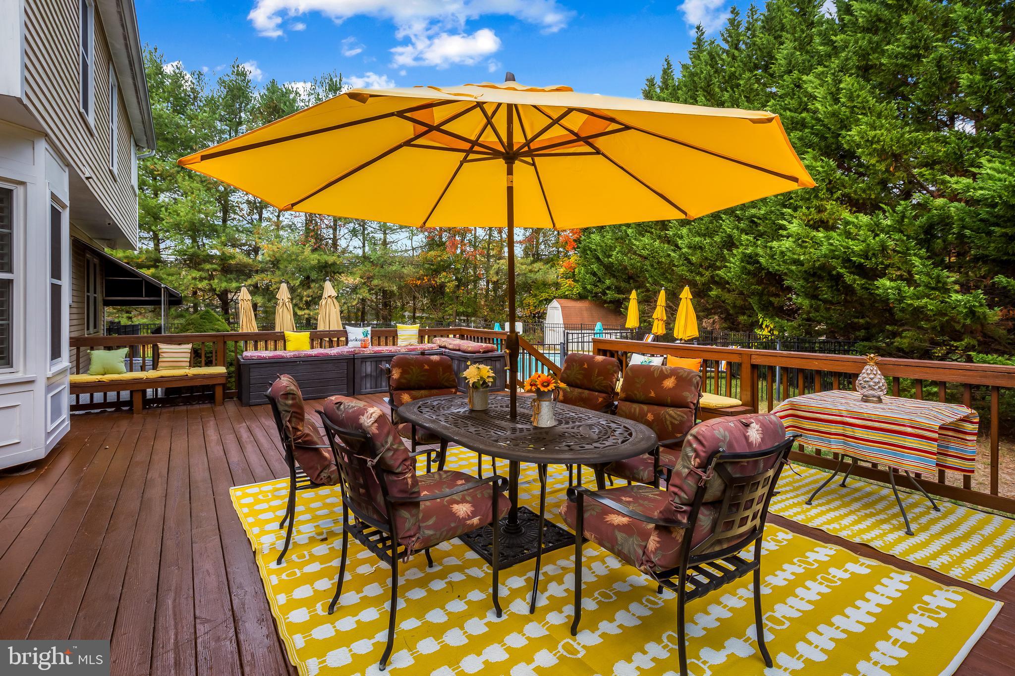 MONTGOMERY MEADOWS - Residential