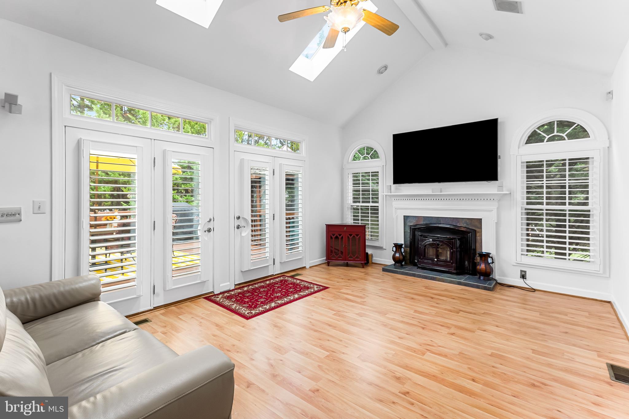 MONTGOMERY MEADOWS - Residential