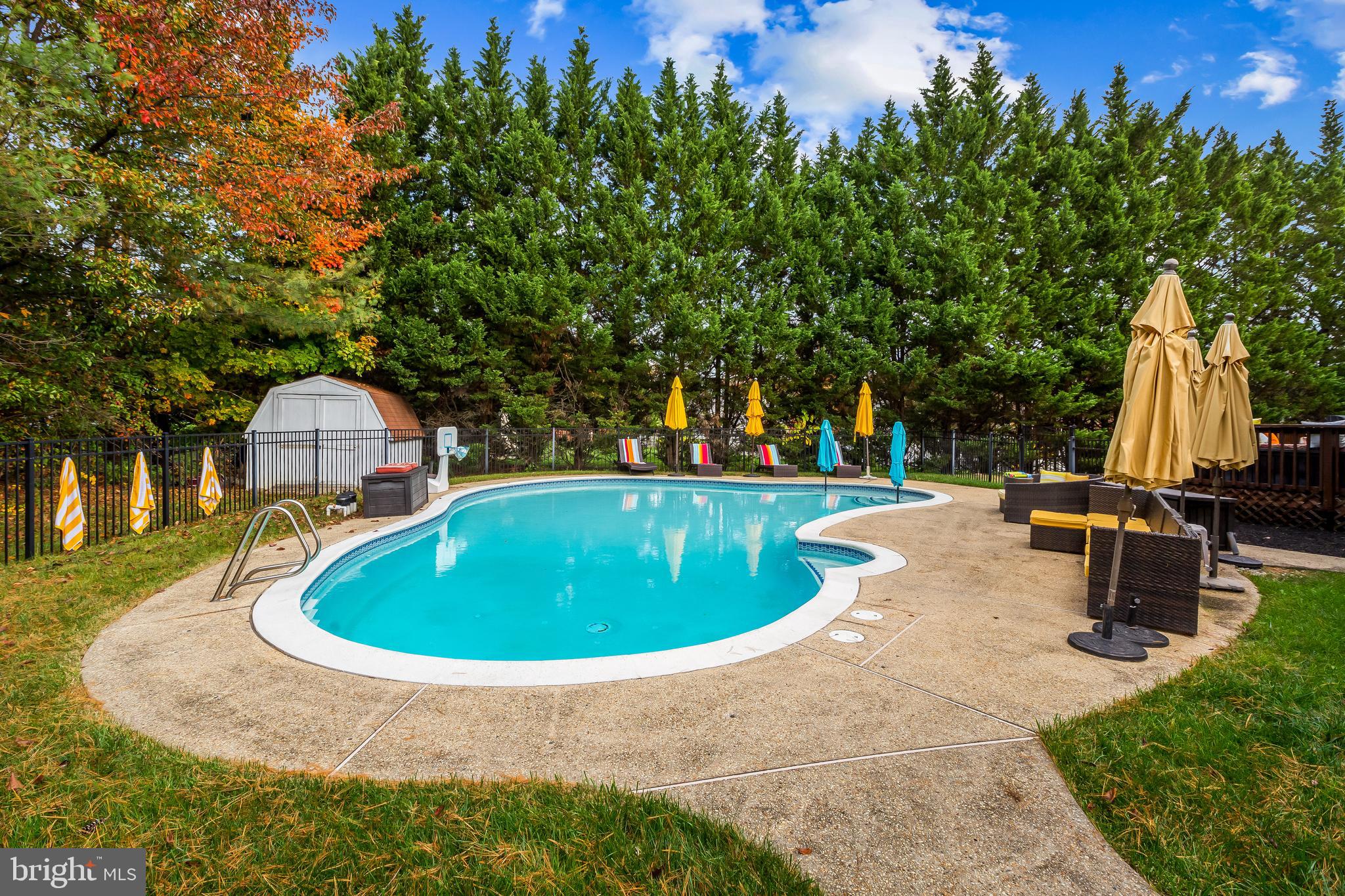 MONTGOMERY MEADOWS - Residential