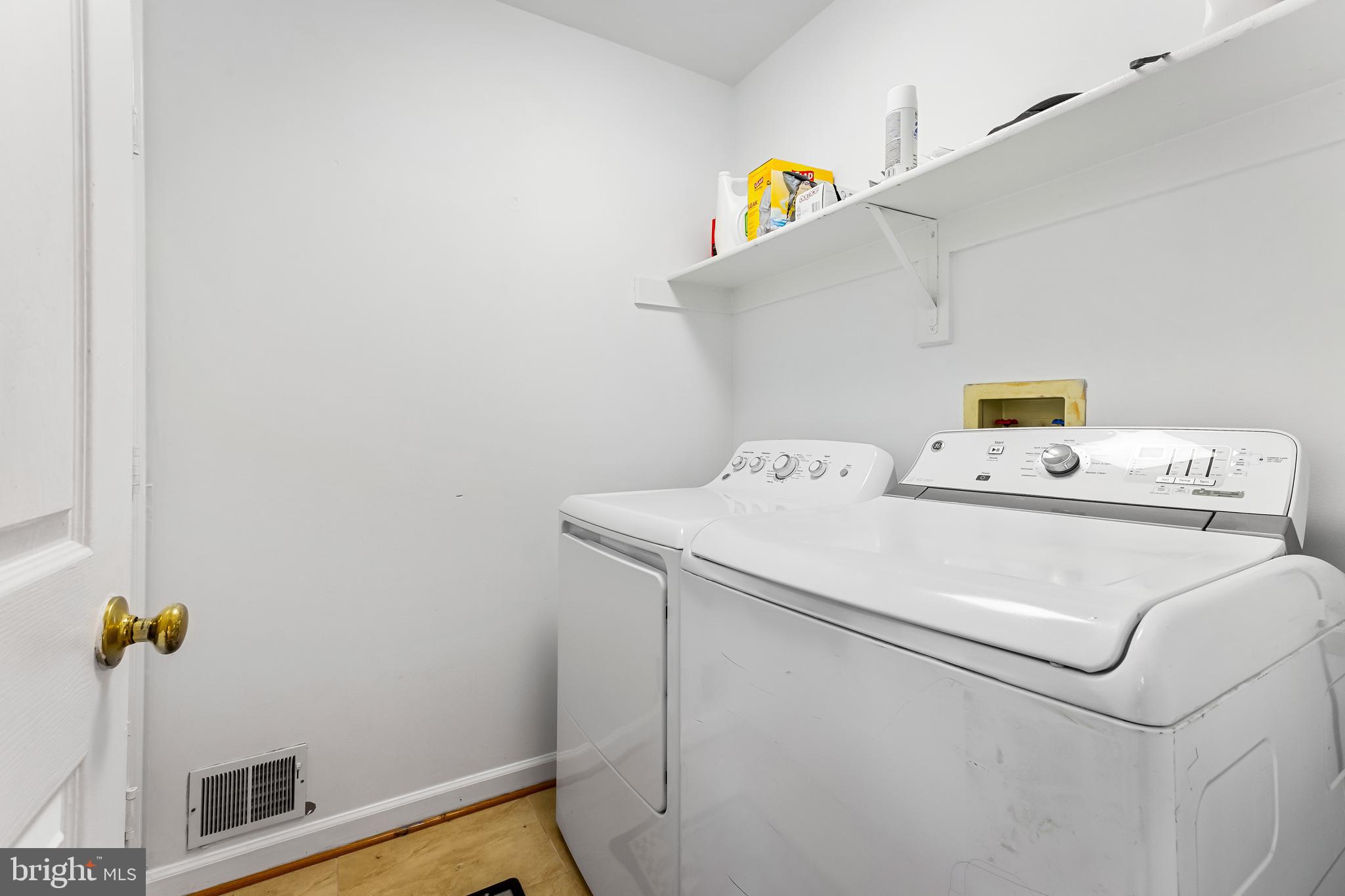 MONTGOMERY MEADOWS - Residential