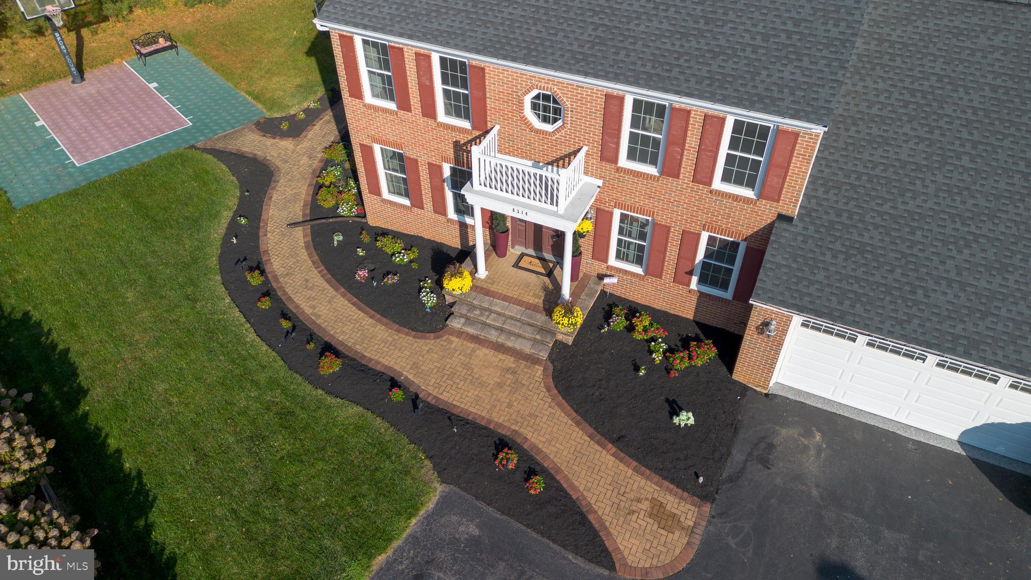 MONTGOMERY MEADOWS - Residential