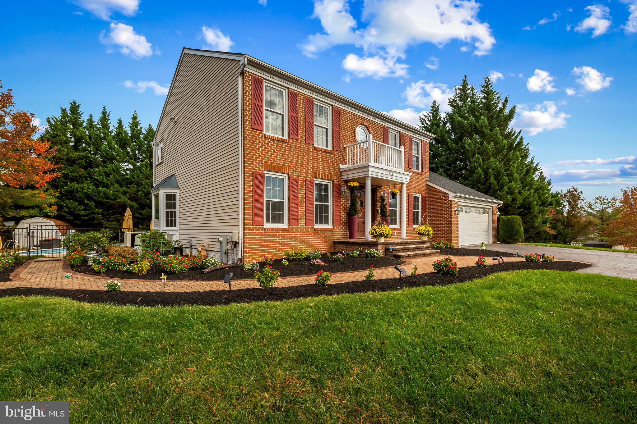 MONTGOMERY MEADOWS - Residential