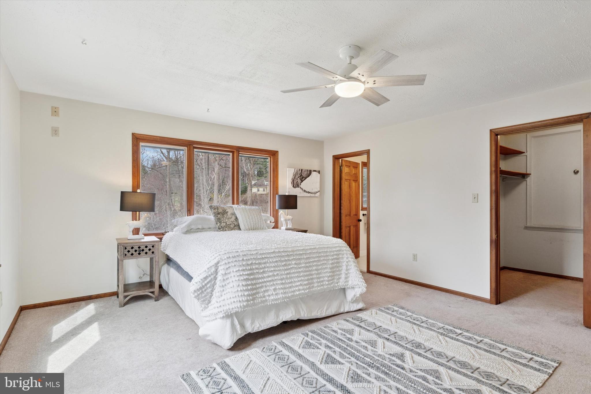 FOX HOLLOW - Residential