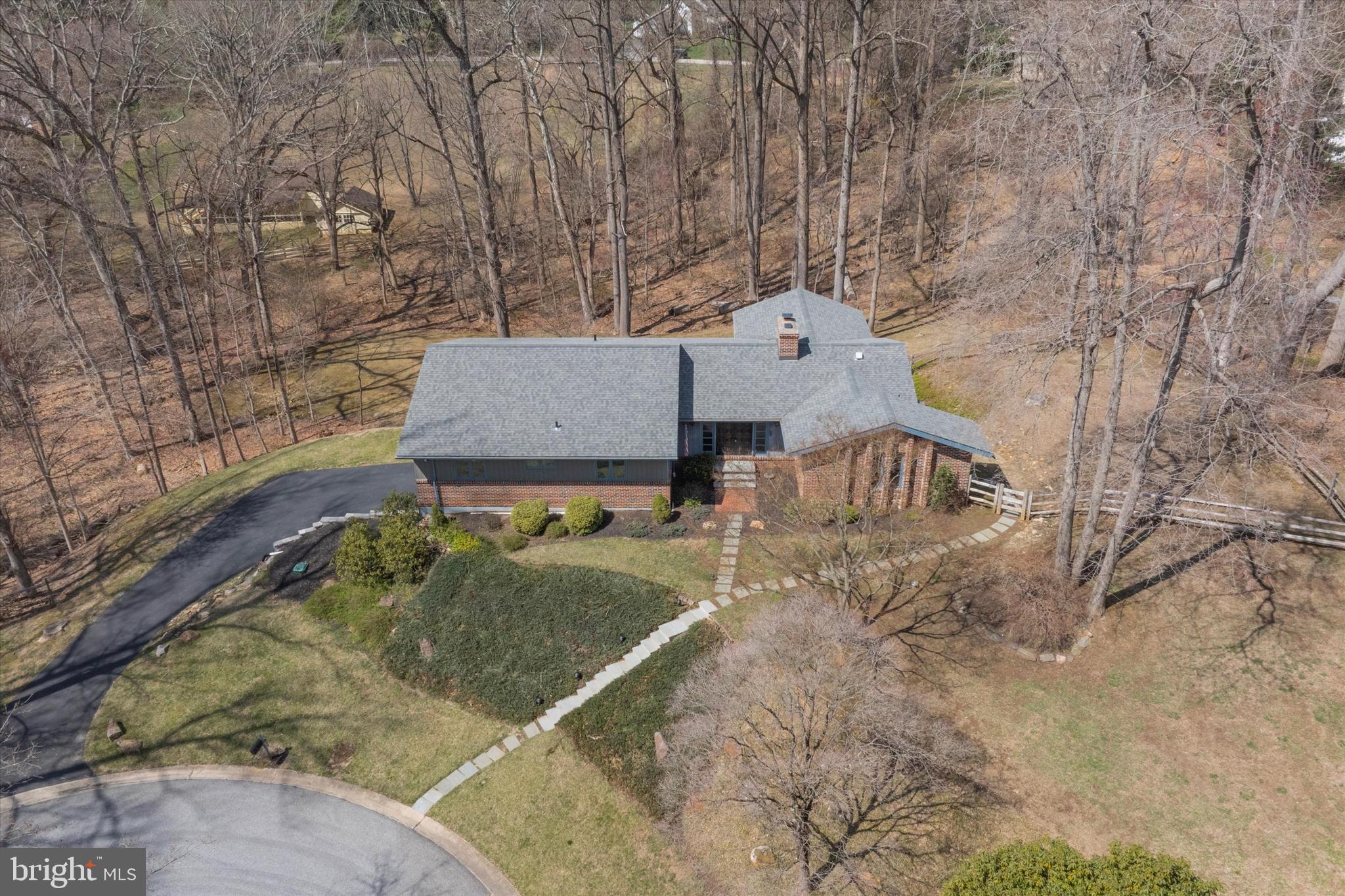 FOX HOLLOW - Residential