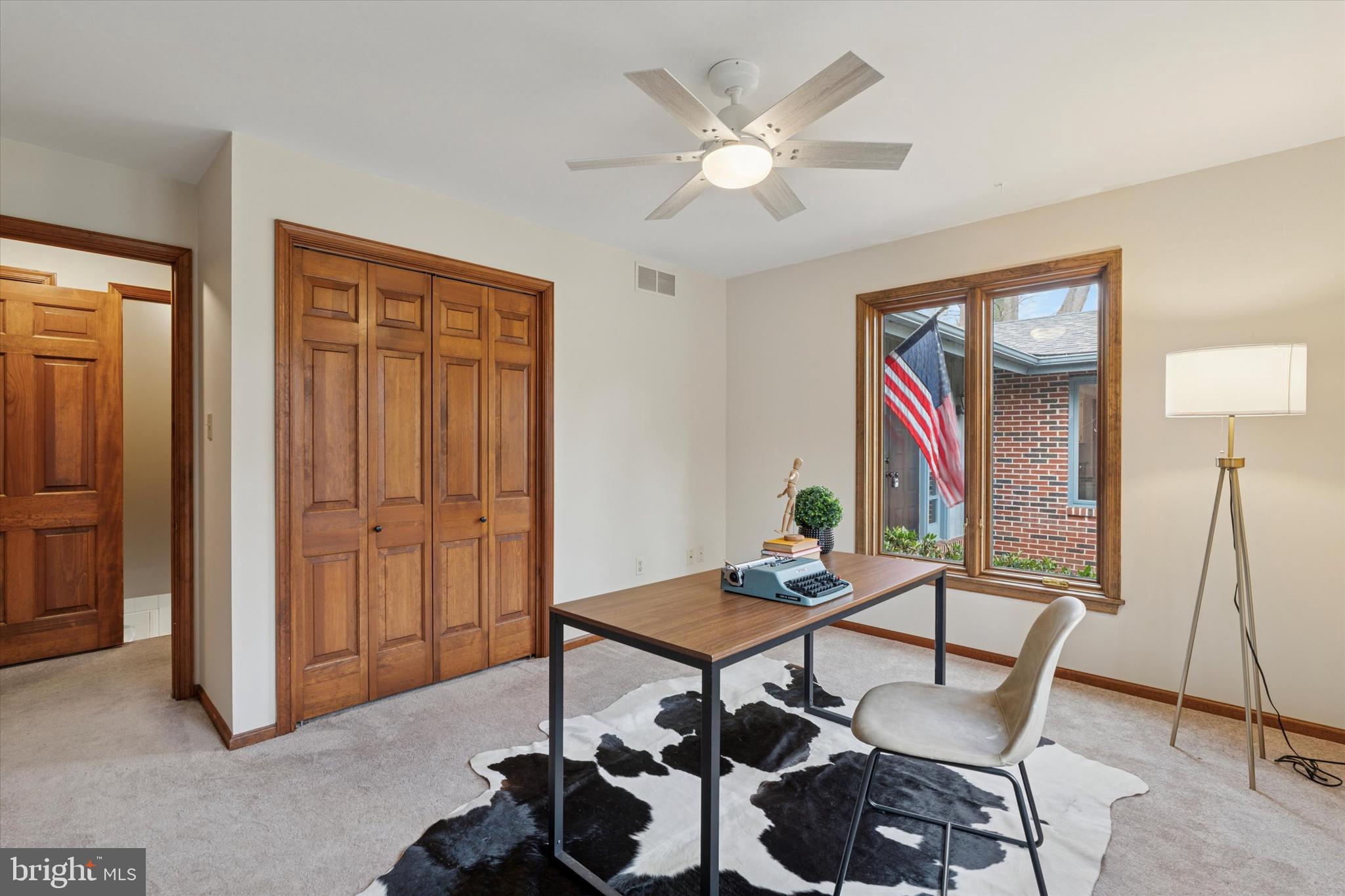 FOX HOLLOW - Residential