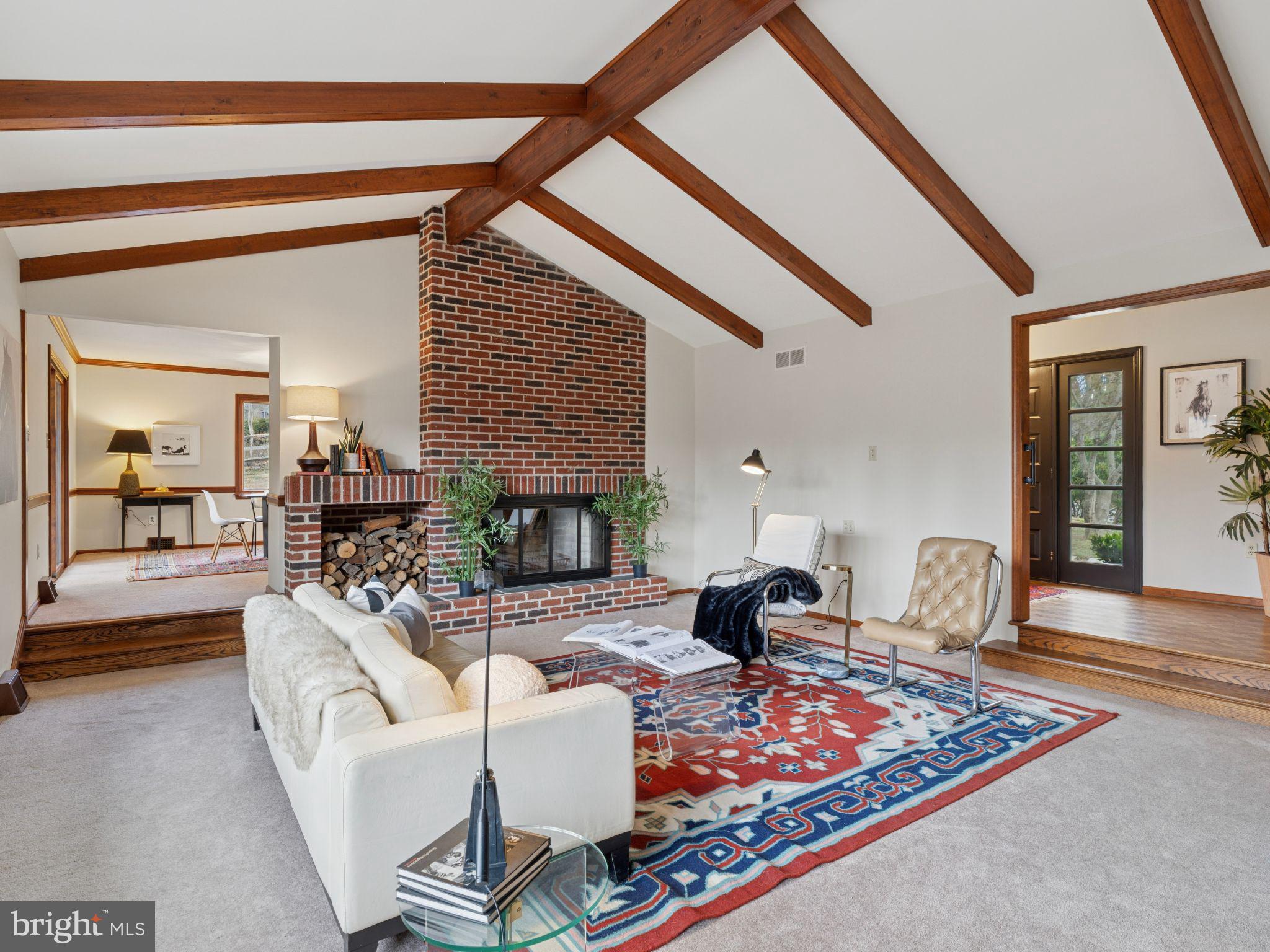 FOX HOLLOW - Residential