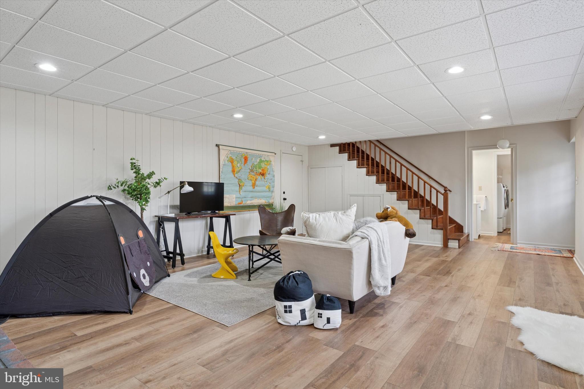 FOX HOLLOW - Residential