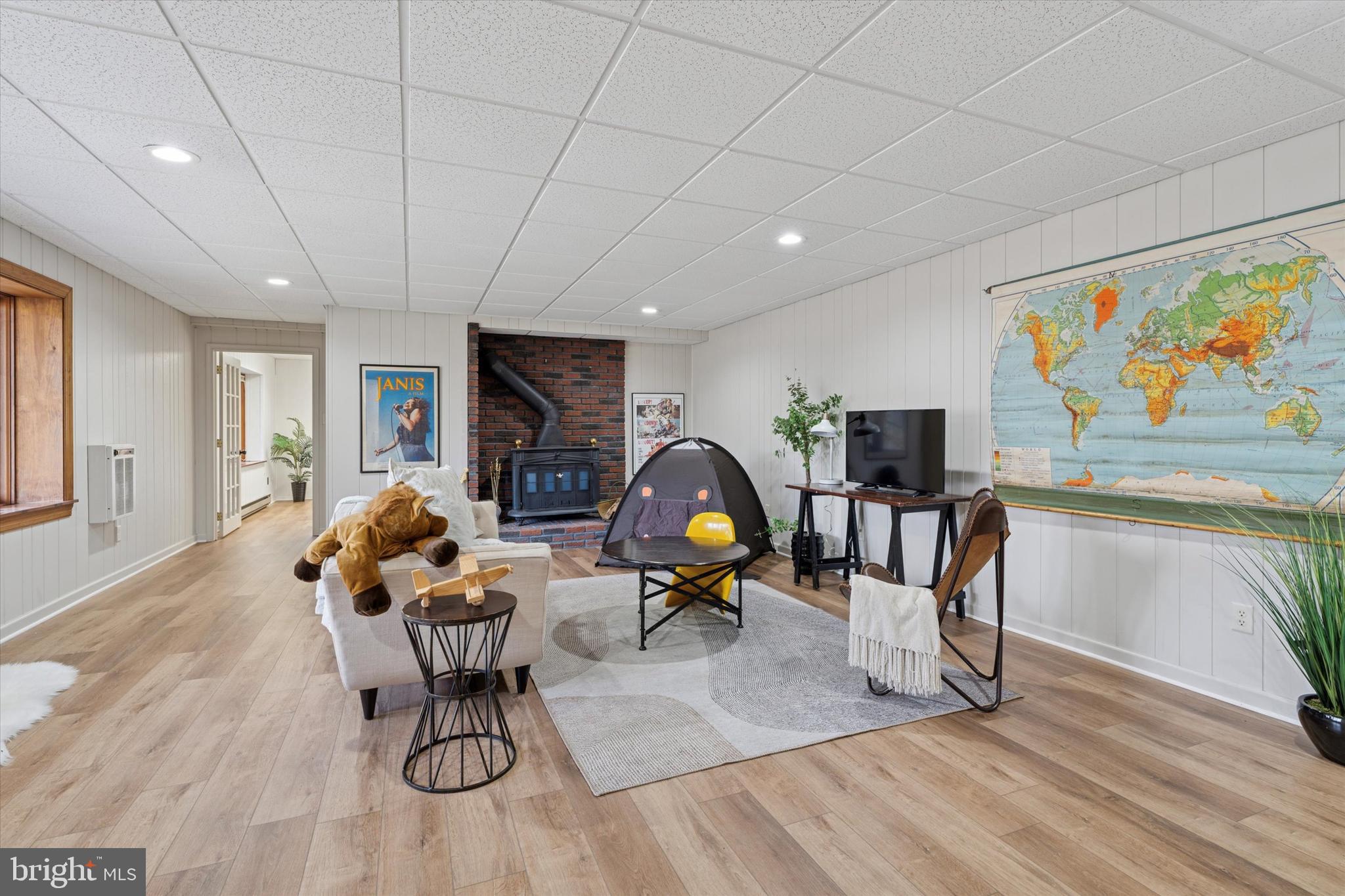 FOX HOLLOW - Residential