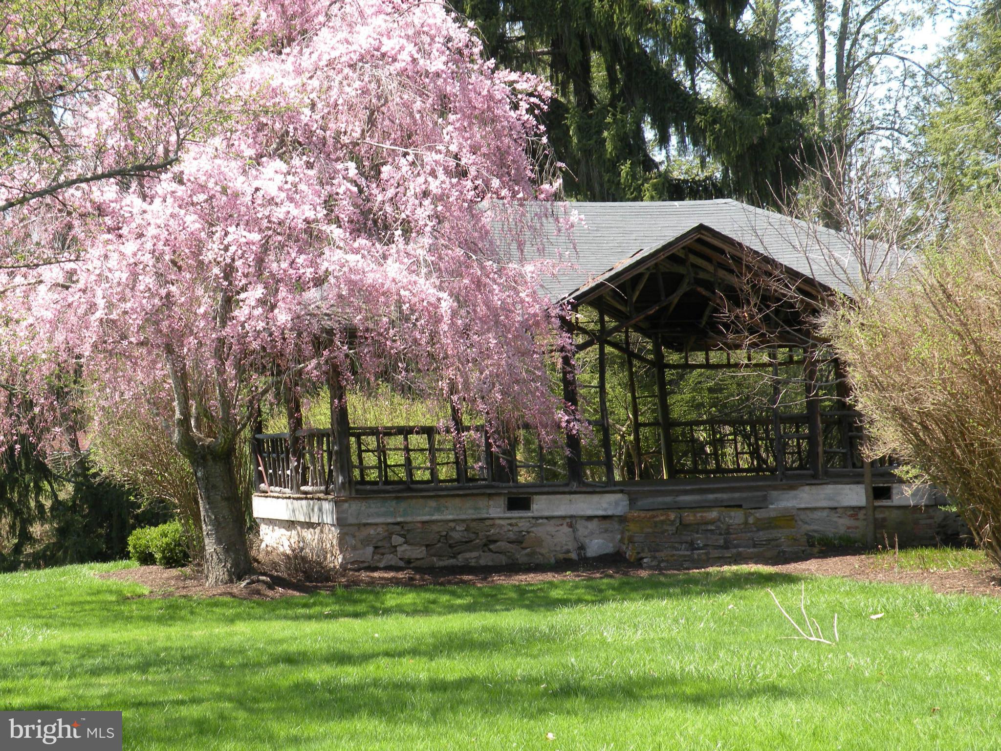 BURNSIDE FARM - Residential