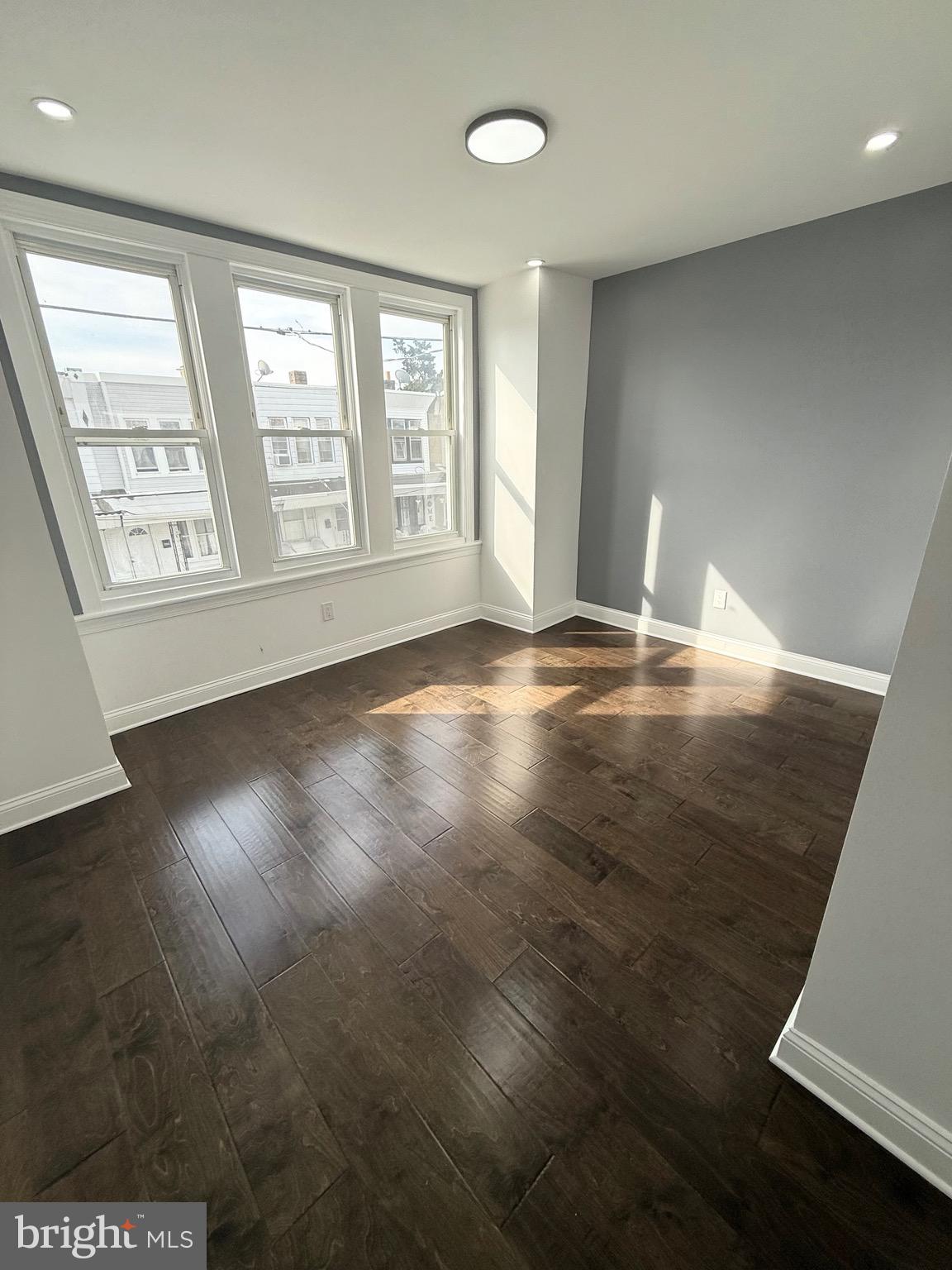 HARROWGATE - Residential