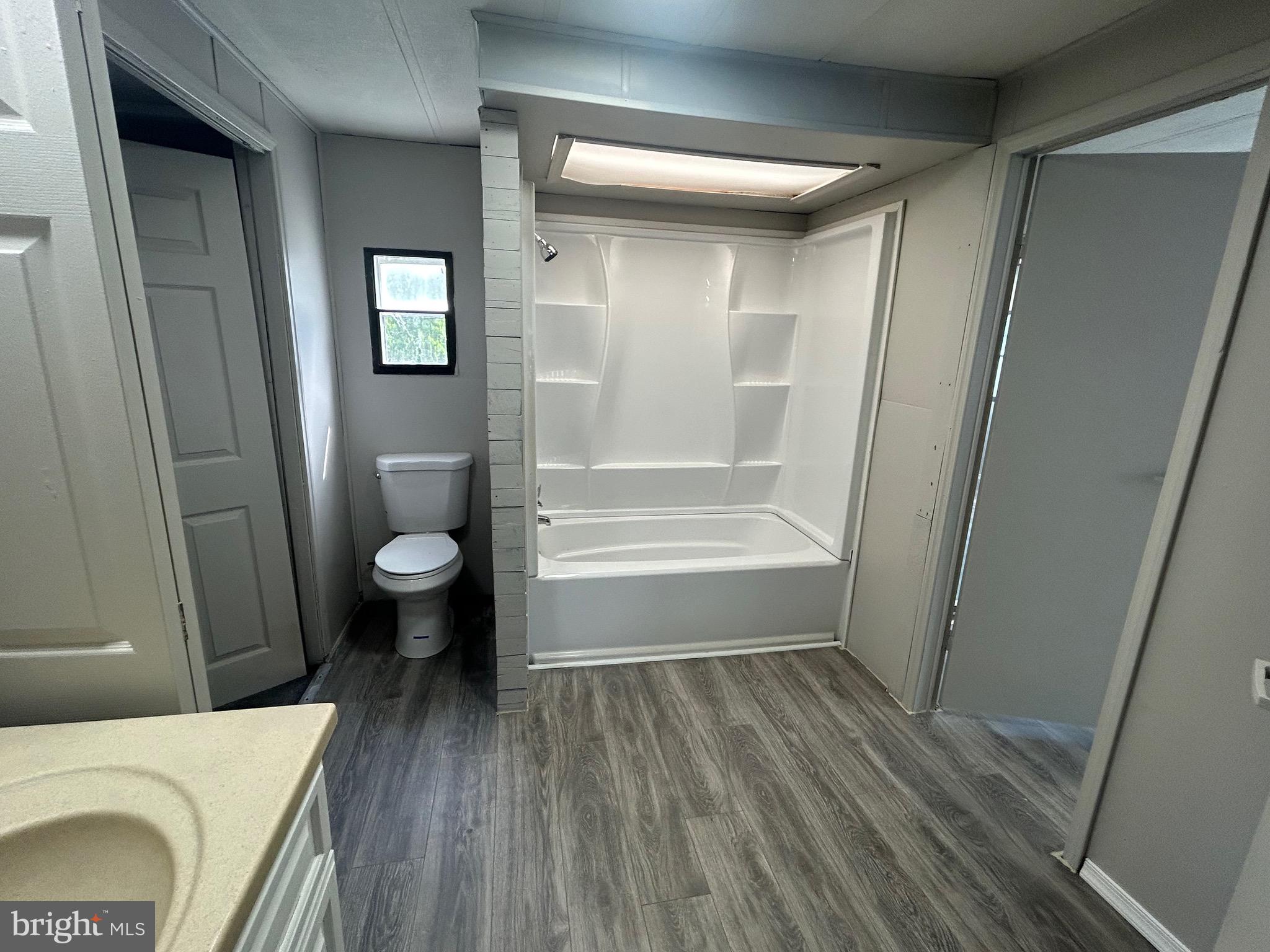 TOP RIDGE TR PK - Residential